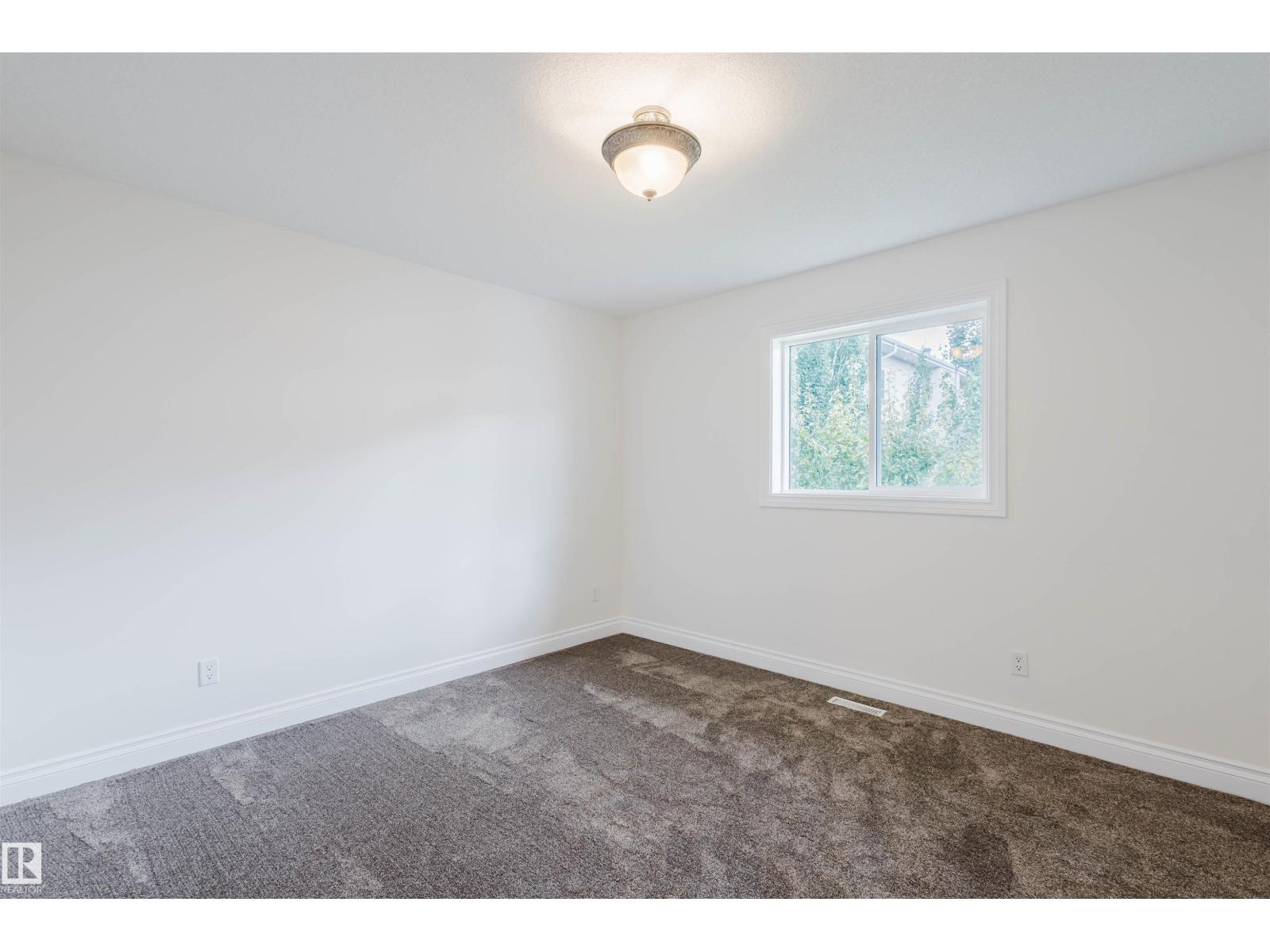 Photo 22 of 1515 69 St Sw, Edmonton AB