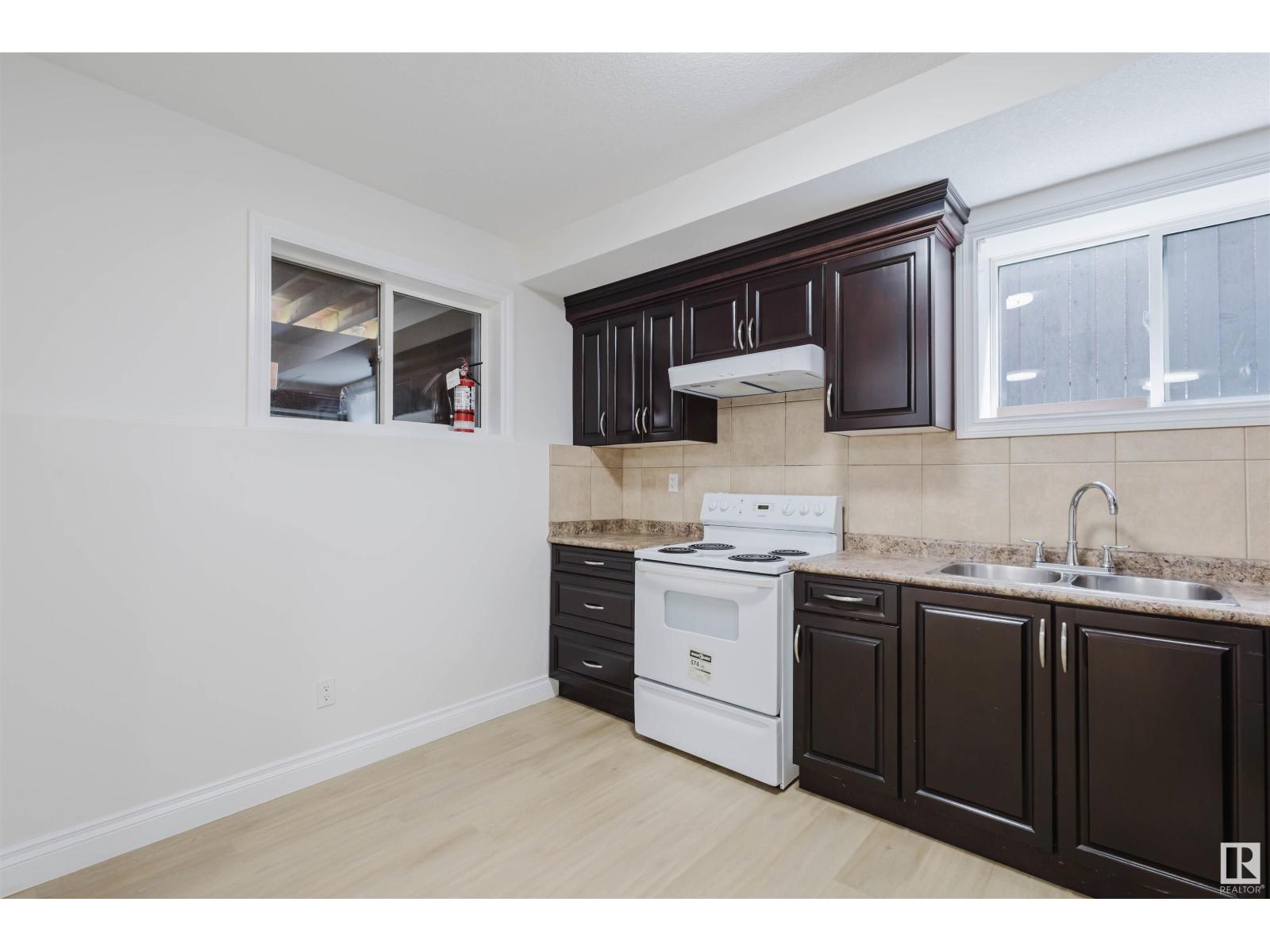 Photo 36 of 1515 69 St Sw, Edmonton AB