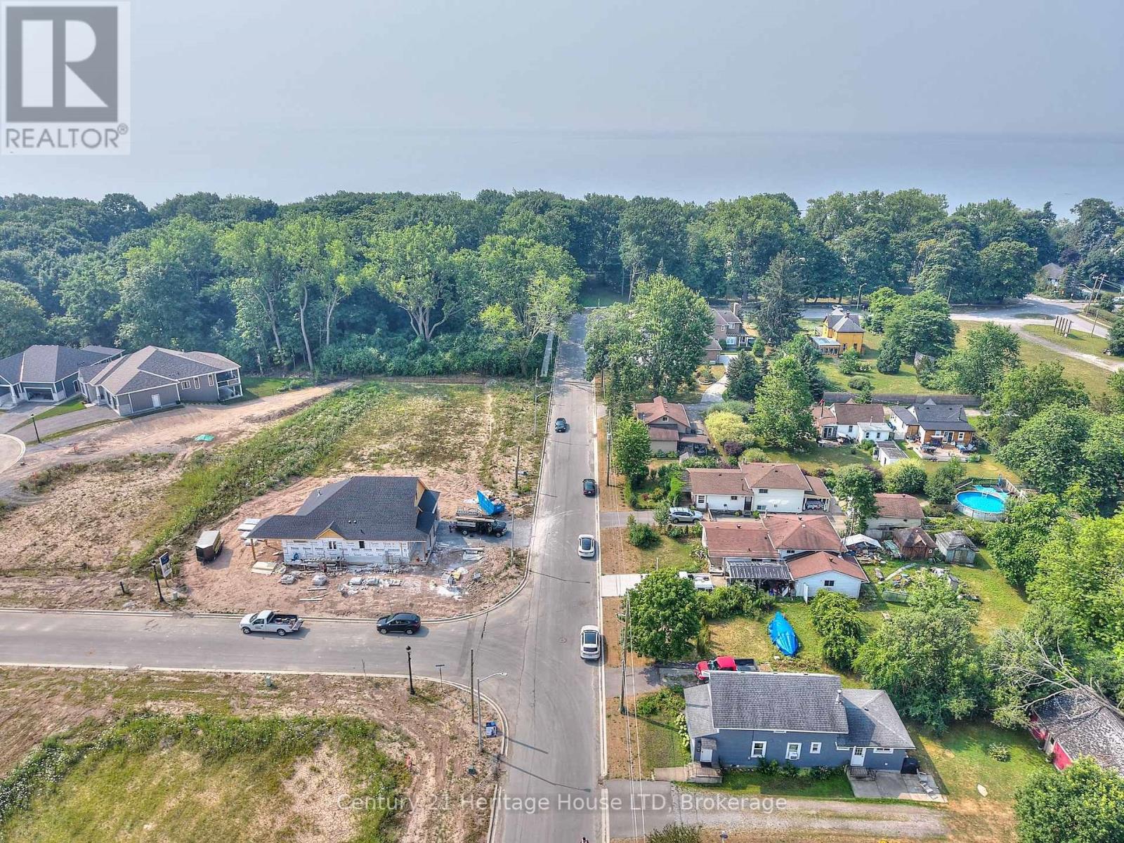 Photo 6 of 349 Bassett Avenue, Fort Erie ON