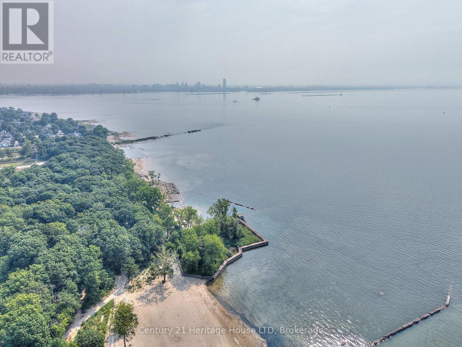 Photo 10 of 349 Bassett Avenue, Fort Erie ON
