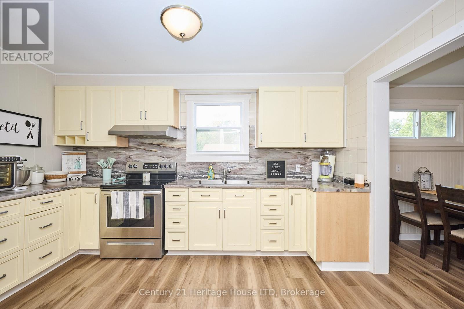 Photo 32 of 349 Bassett Avenue, Fort Erie ON
