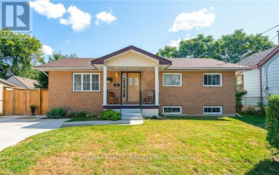 Photo 20 of 18 Greenlaw Place, St Catharines ON