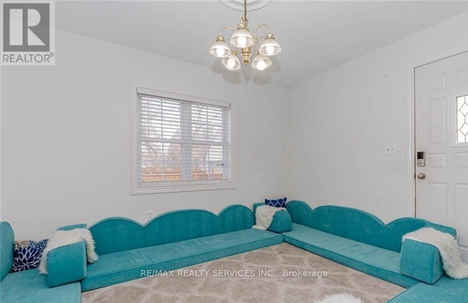 Photo 30 of 18 Greenlaw Place, St Catharines ON