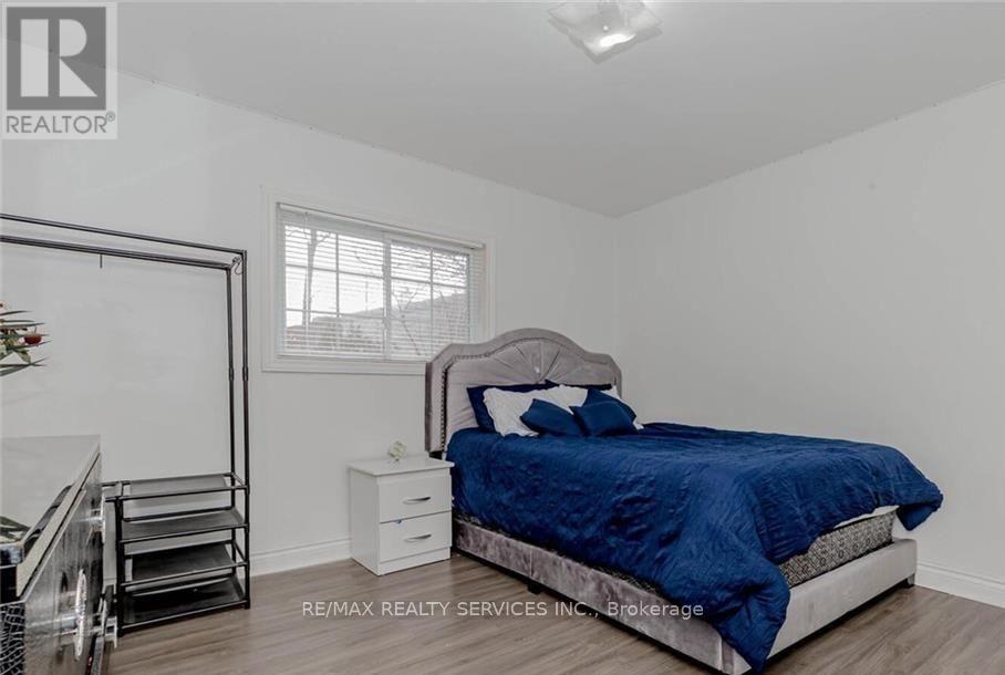Photo 25 of 18 Greenlaw Place, St Catharines ON