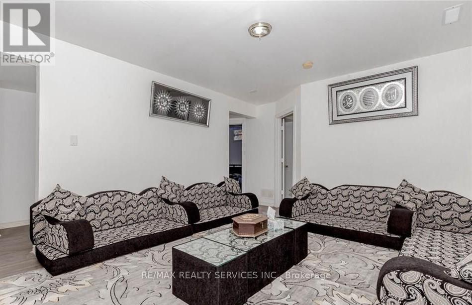 Photo 17 of 18 Greenlaw Place, St Catharines ON