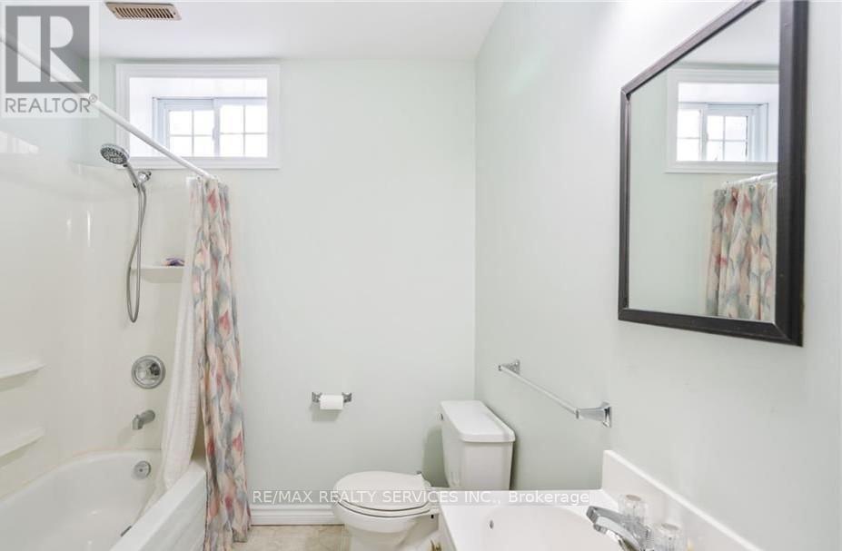 Photo 21 of 18 Greenlaw Place, St Catharines ON