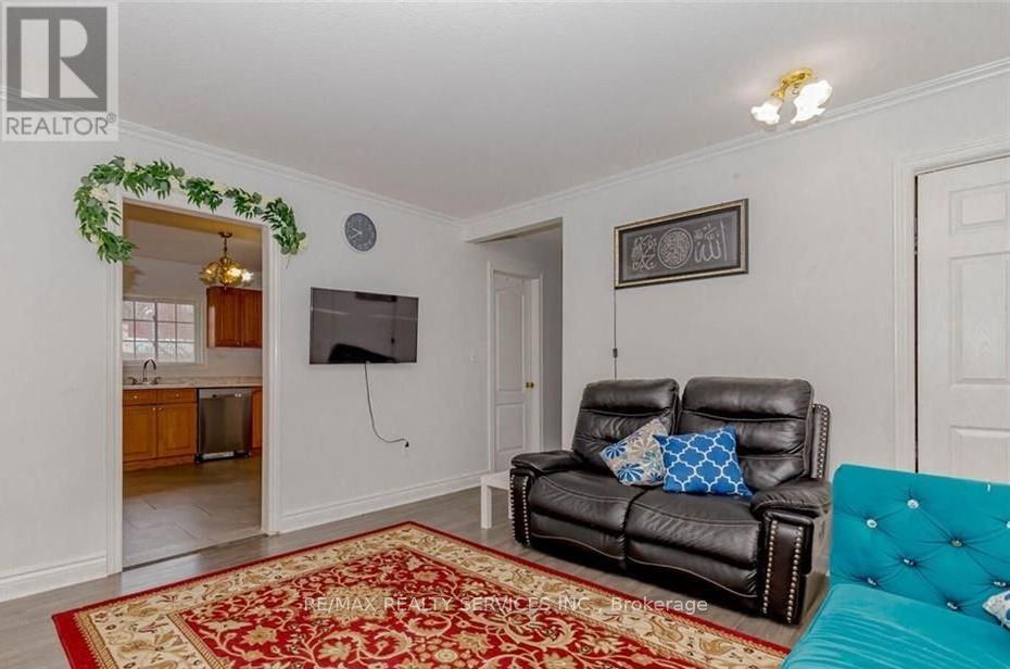 Photo 11 of 18 Greenlaw Place, St Catharines ON