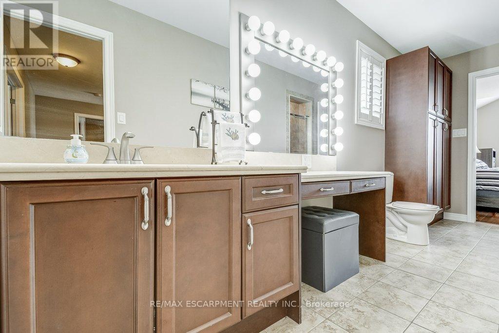 Photo 46 of 33 Lockman Drive, Hamilton ON