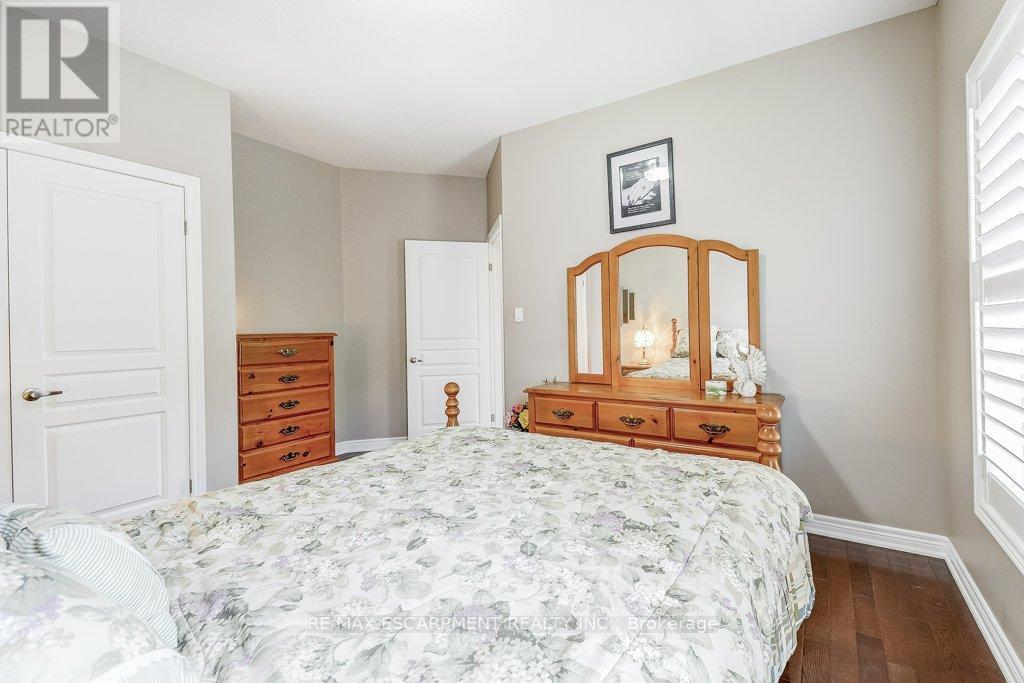 Photo 34 of 33 Lockman Drive, Hamilton ON
