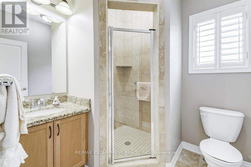 Photo 38 of 33 Lockman Drive, Hamilton ON