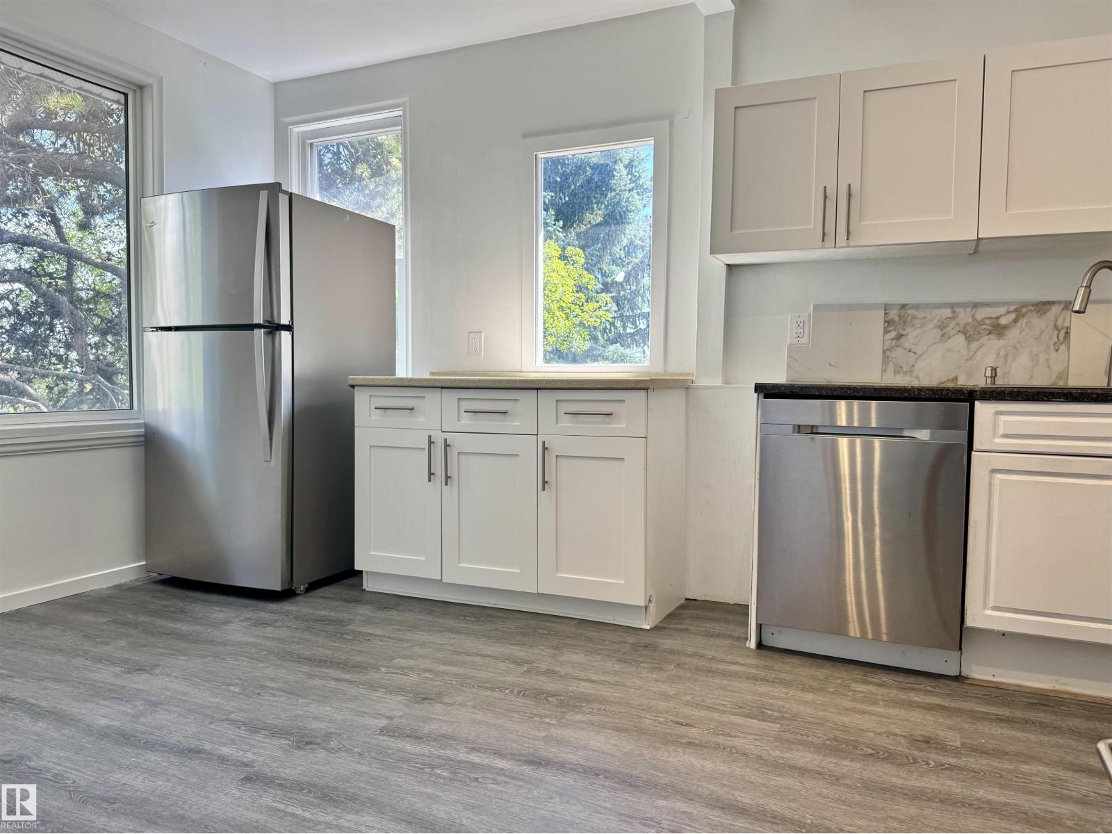 Photo 8 of 11414 81 St Nw, Edmonton AB