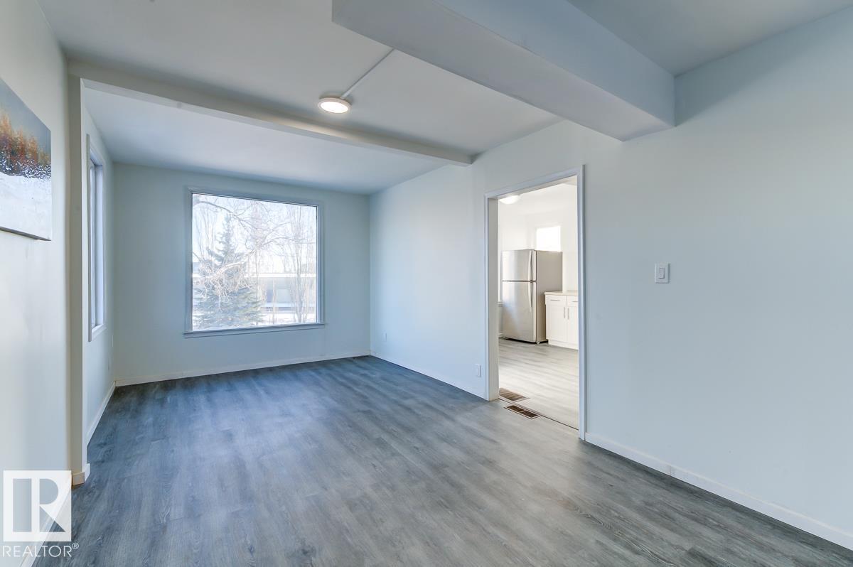 Photo 19 of 11414 81 St Nw, Edmonton AB