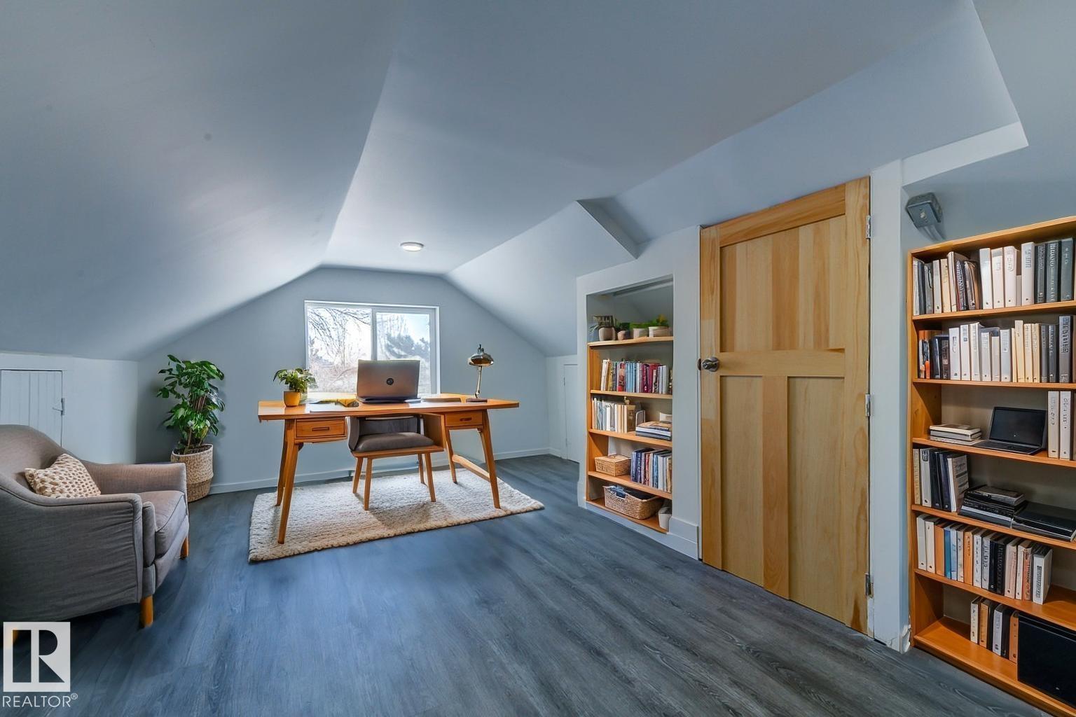 Photo 20 of 11414 81 St Nw, Edmonton AB