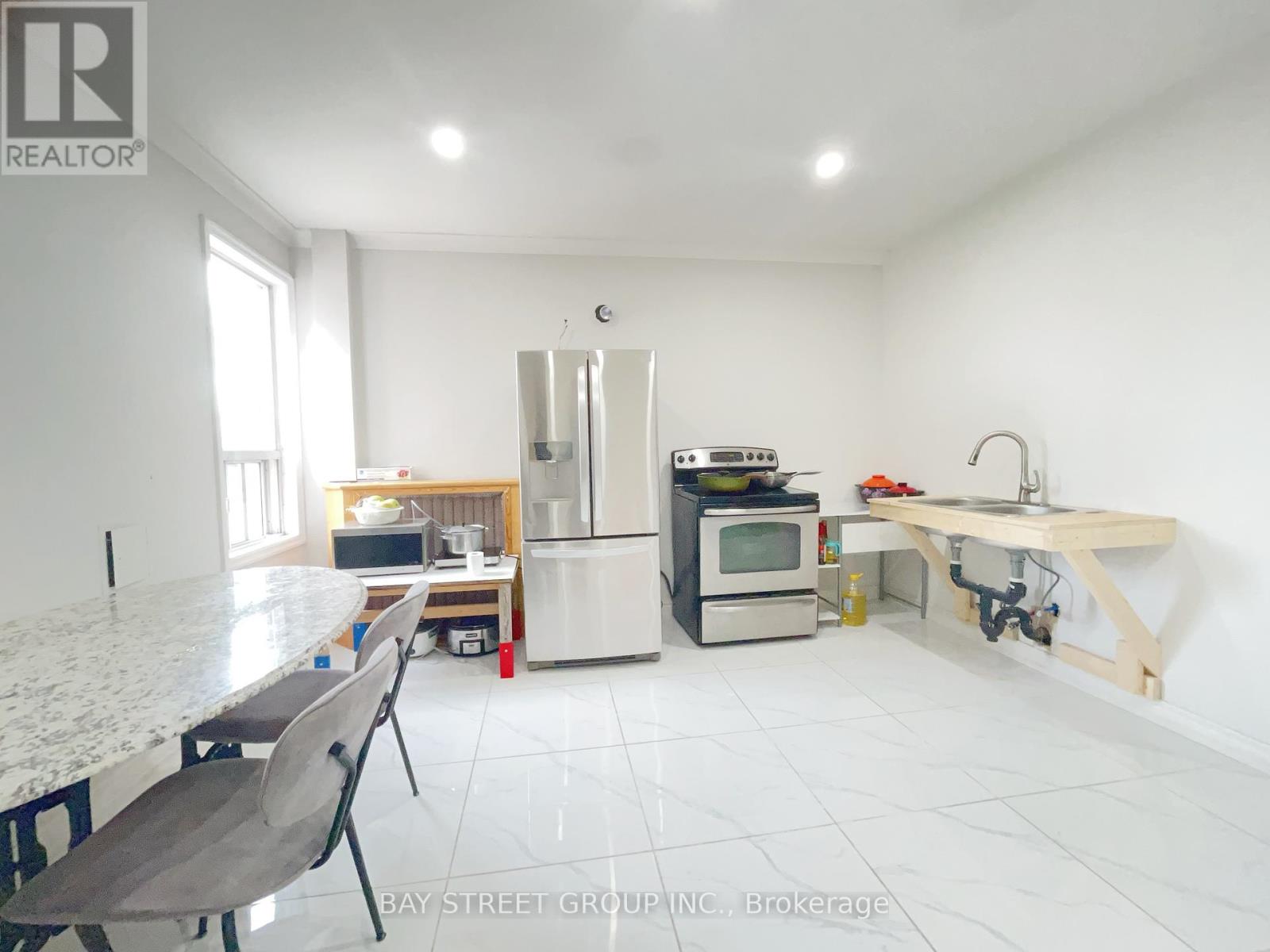 Photo 23 of 163 Delaware Avenue, Toronto ON