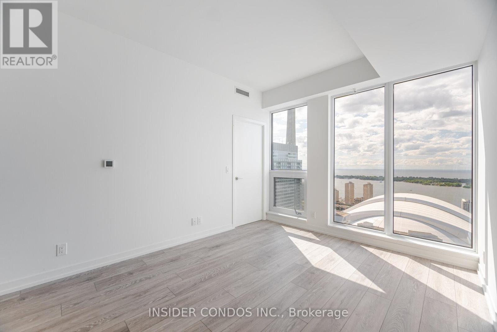 Photo 17 of 4911 55 Mercer Street, Toronto ON