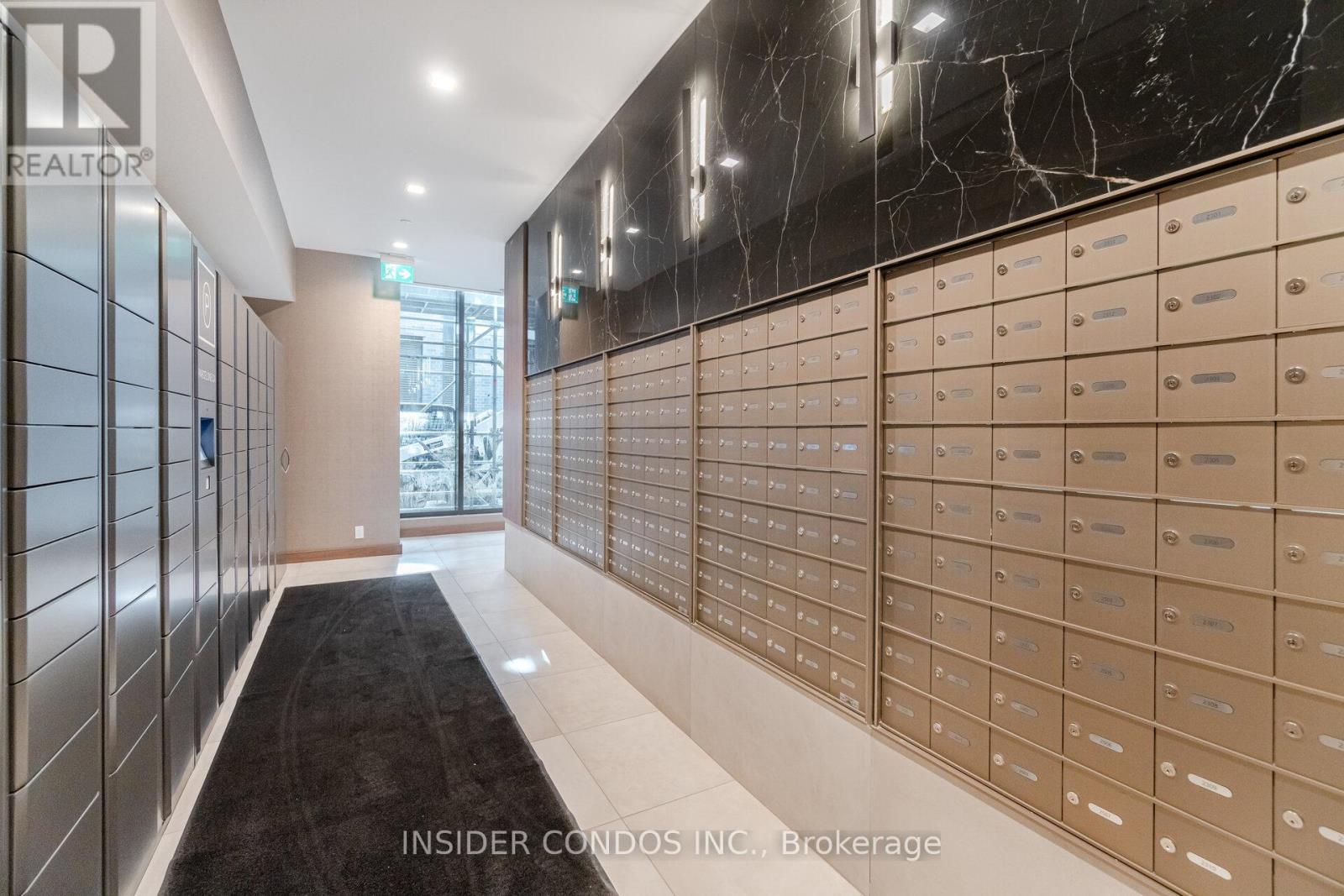 Photo 8 of 4911 55 Mercer Street, Toronto ON
