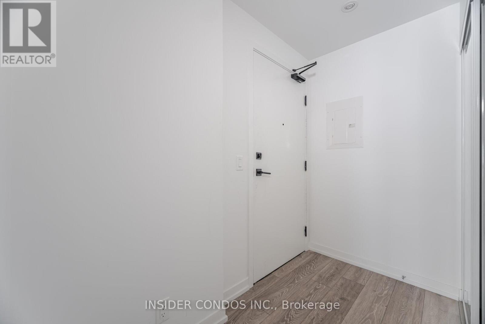 Photo 33 of 4911 55 Mercer Street, Toronto ON