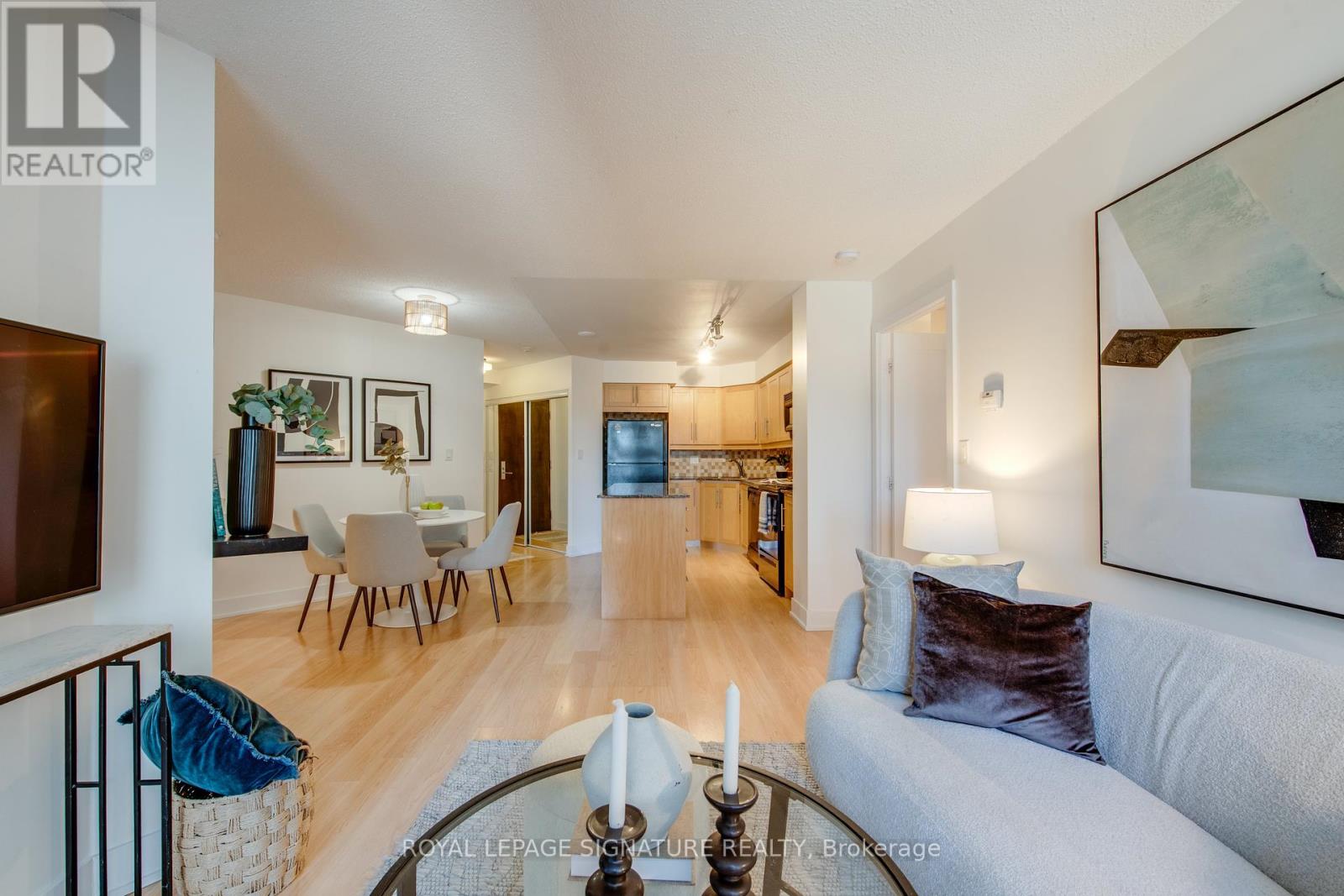 Photo 22 of 1401 20 Blue Jays Way, Toronto ON