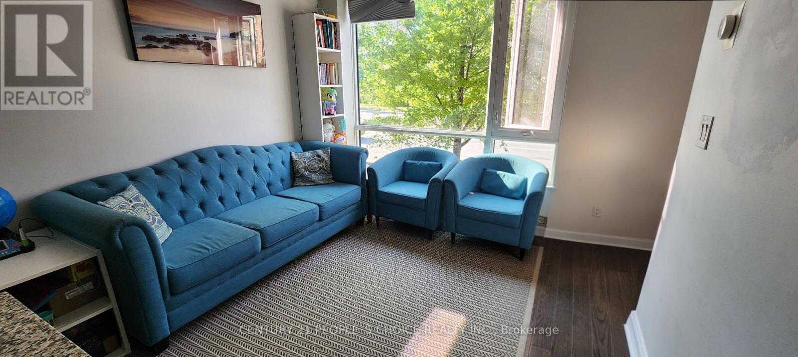 Photo 5 of 207 639 Lawrence Avenue W, Toronto ON