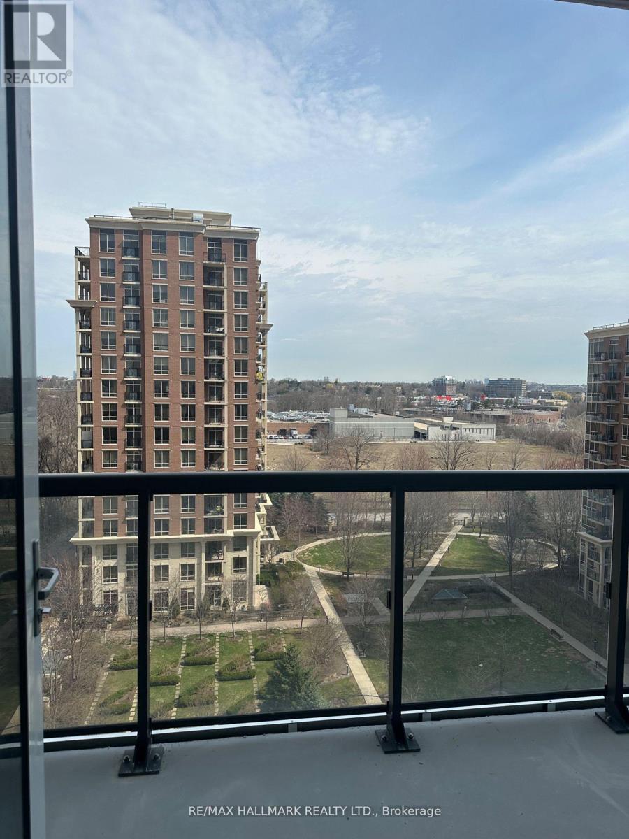 Photo 11 of 1037 20 Inn On The Park Drive, Toronto ON