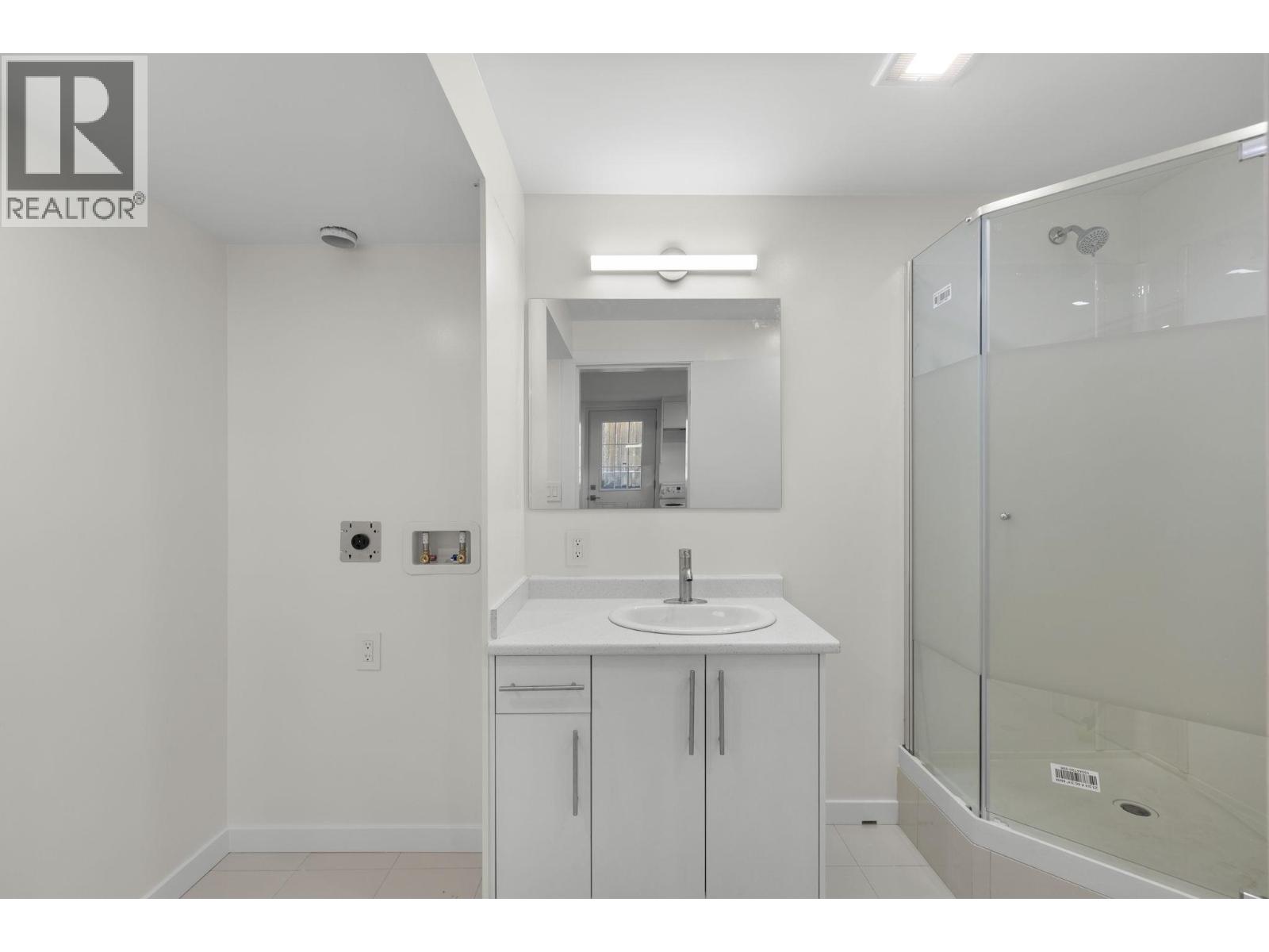 Photo 38 of 430 Mundy Street, Coquitlam BC