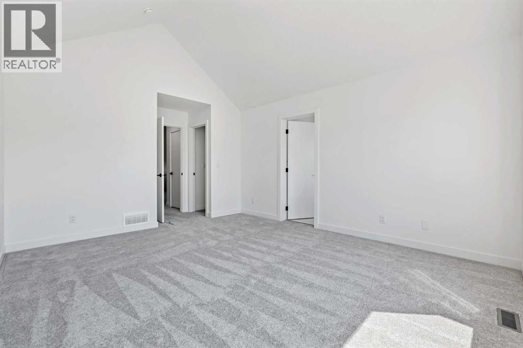 Photo 11 of 19 Copperhead Gardens Se, Calgary AB