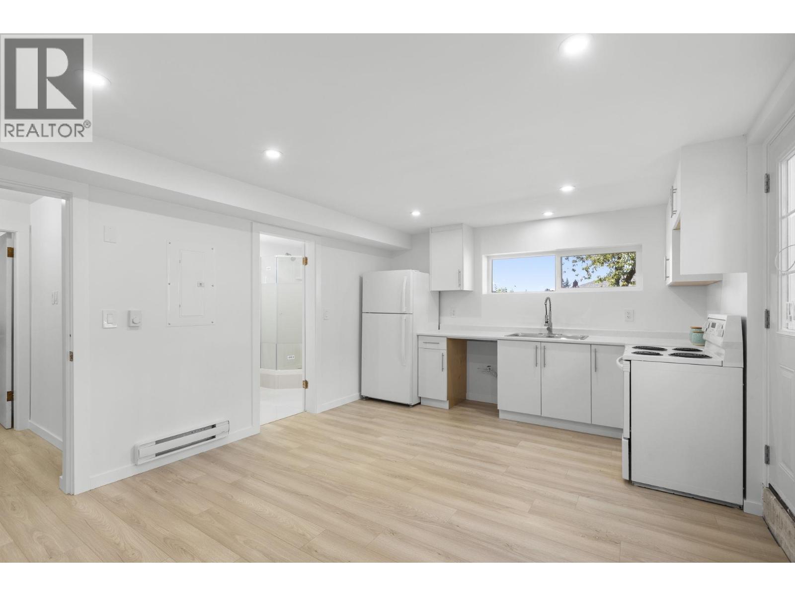 Photo 34 of 430 Mundy Street, Coquitlam BC