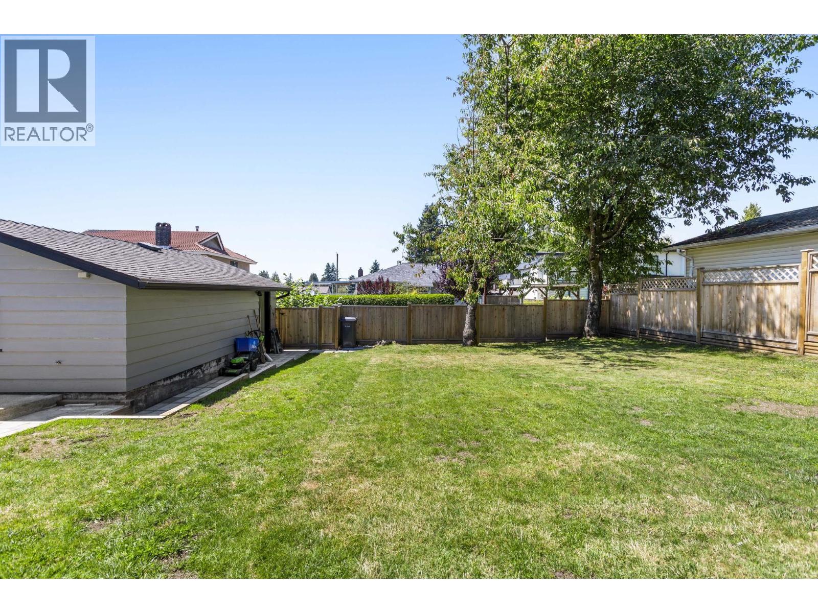 Photo 18 of 430 Mundy Street, Coquitlam BC