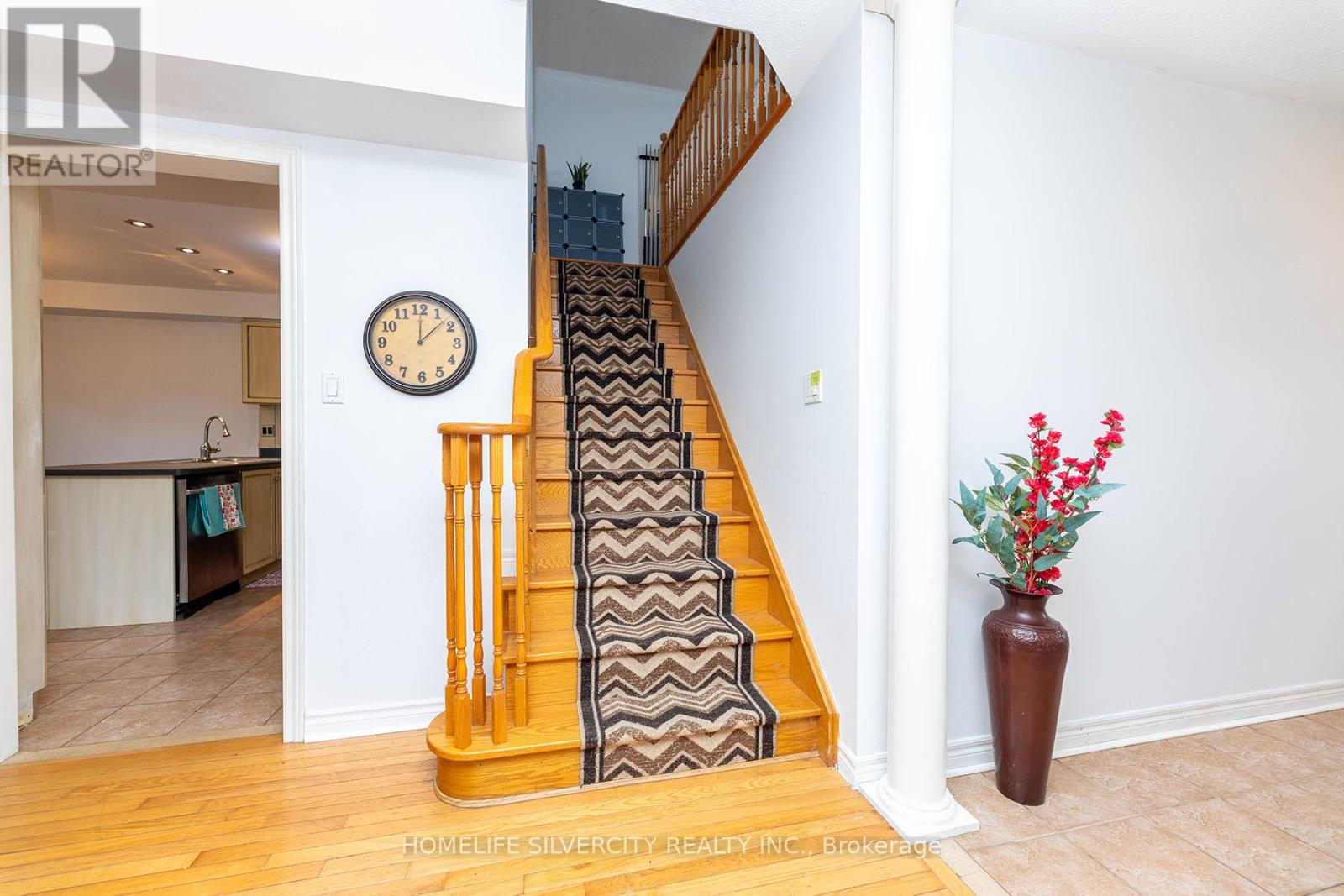 Photo 17 of 182 Tierra Avenue, Vaughan ON