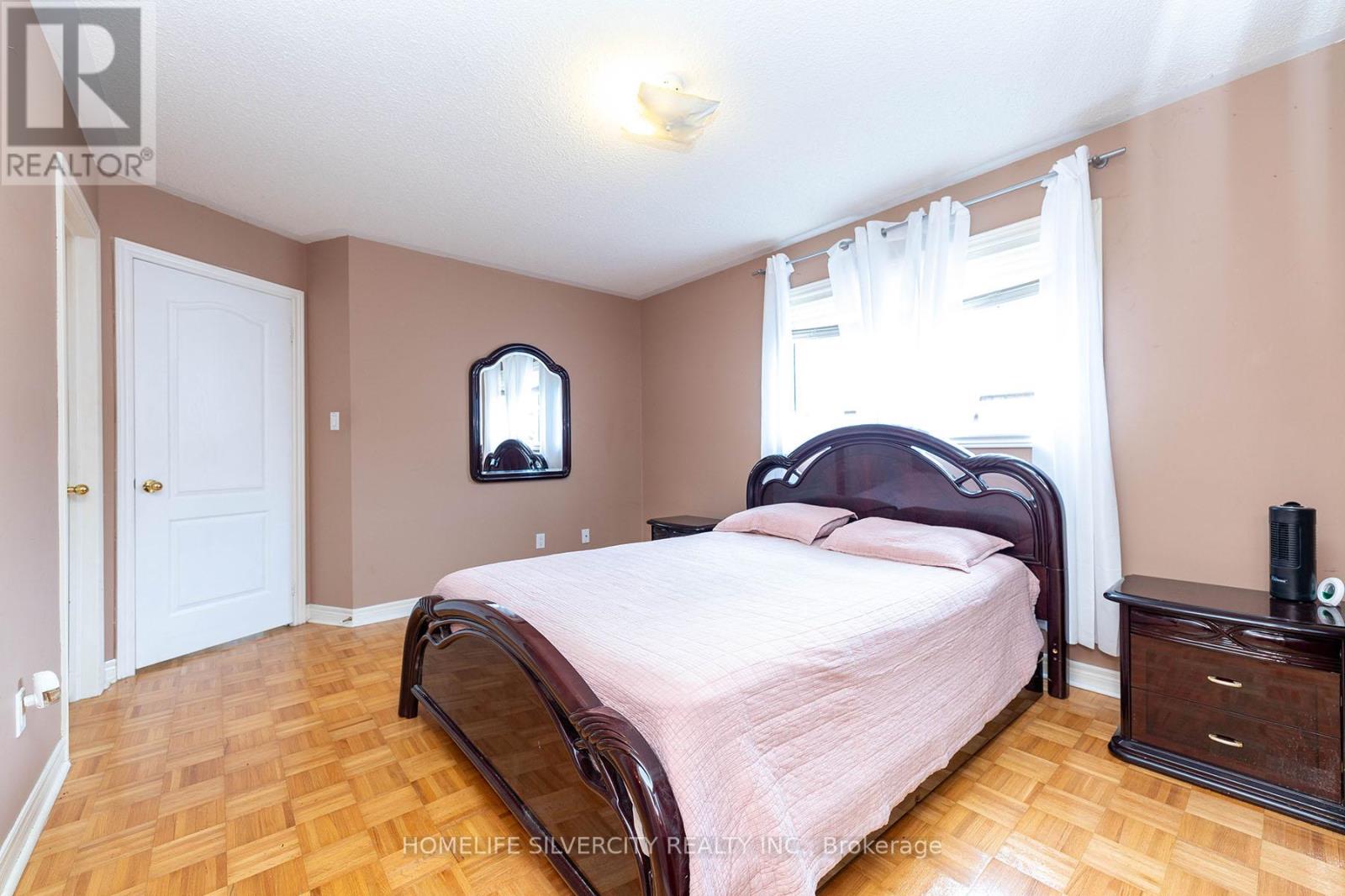 Photo 32 of 182 Tierra Avenue, Vaughan ON