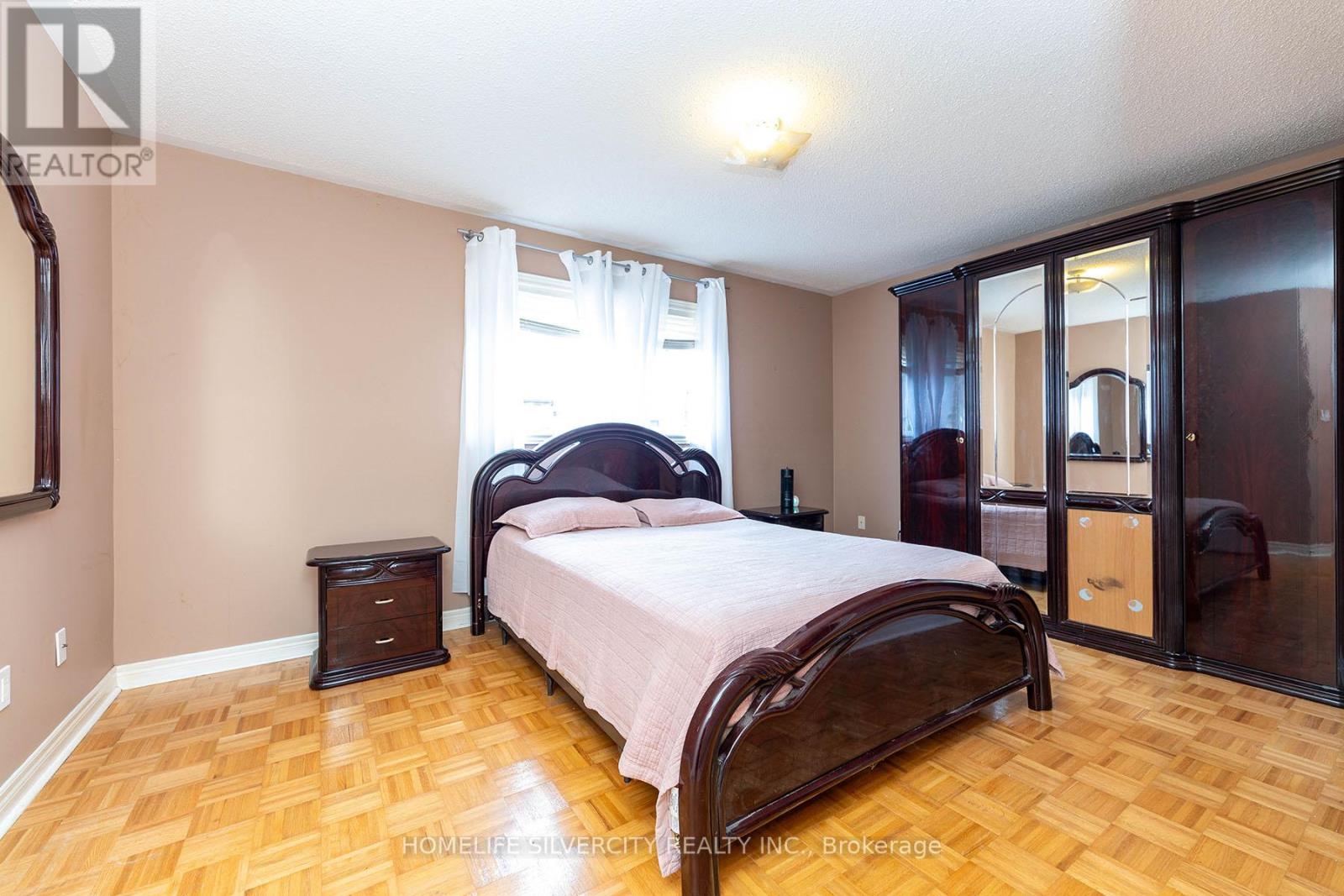 Photo 33 of 182 Tierra Avenue, Vaughan ON