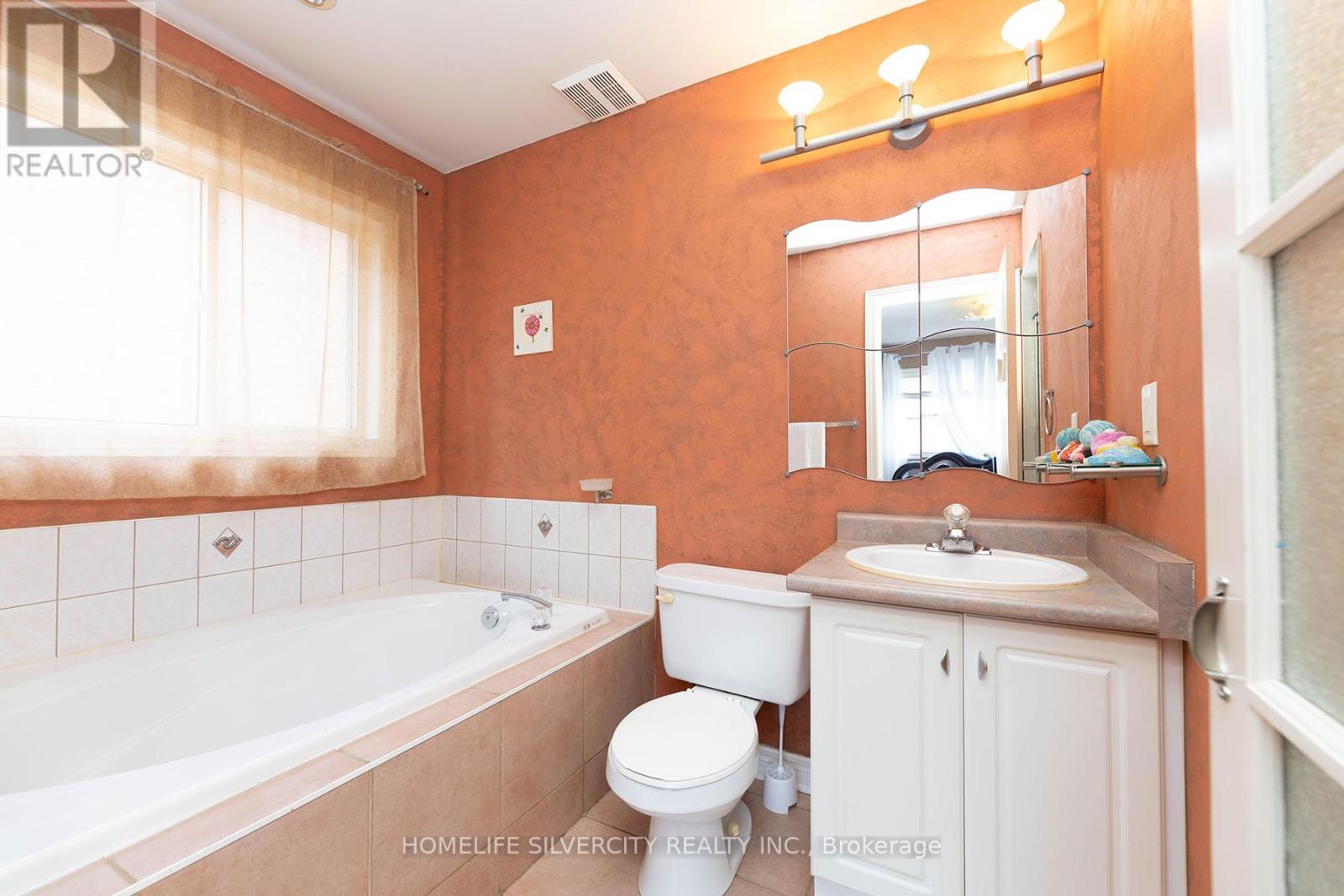 Photo 34 of 182 Tierra Avenue, Vaughan ON