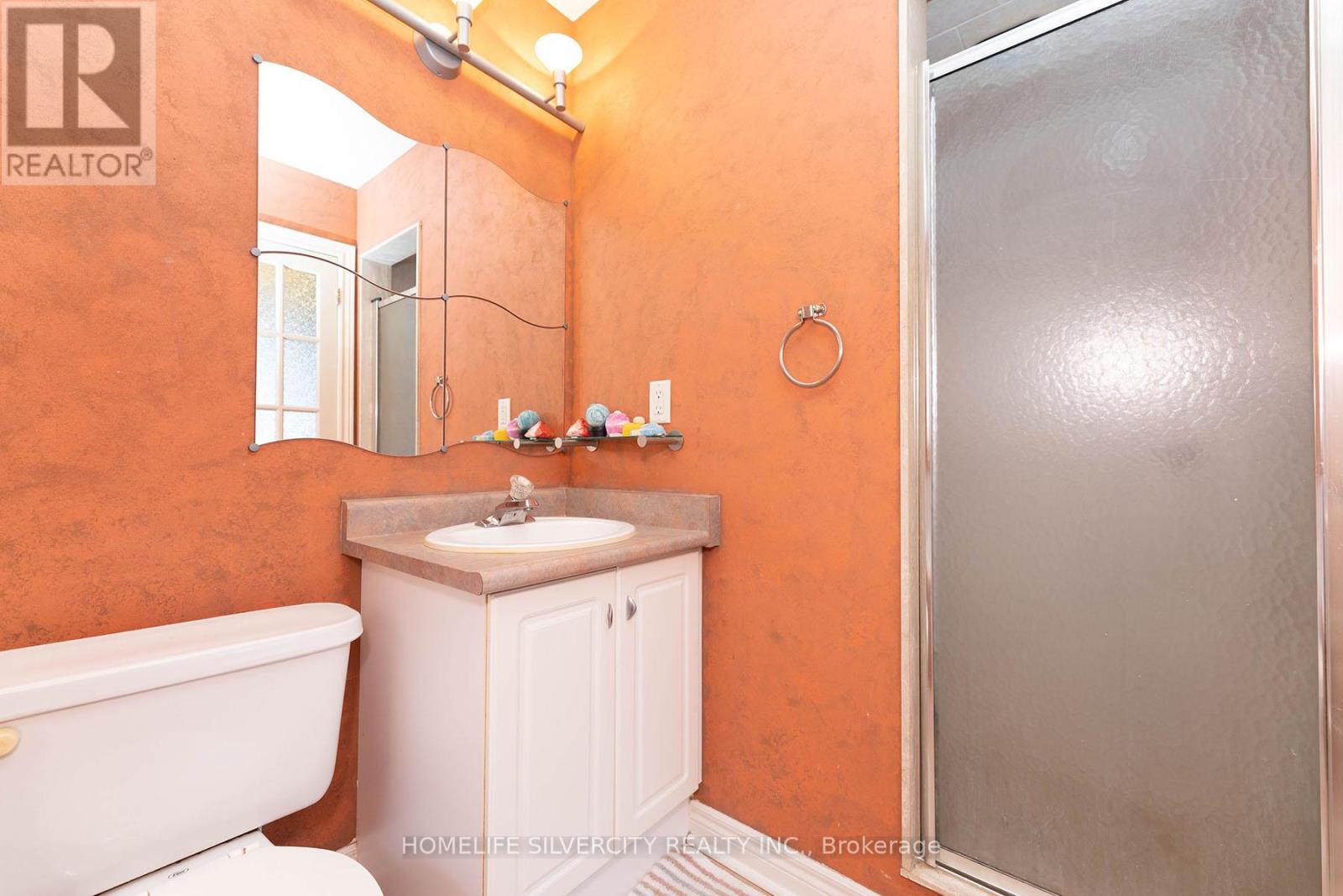 Photo 35 of 182 Tierra Avenue, Vaughan ON