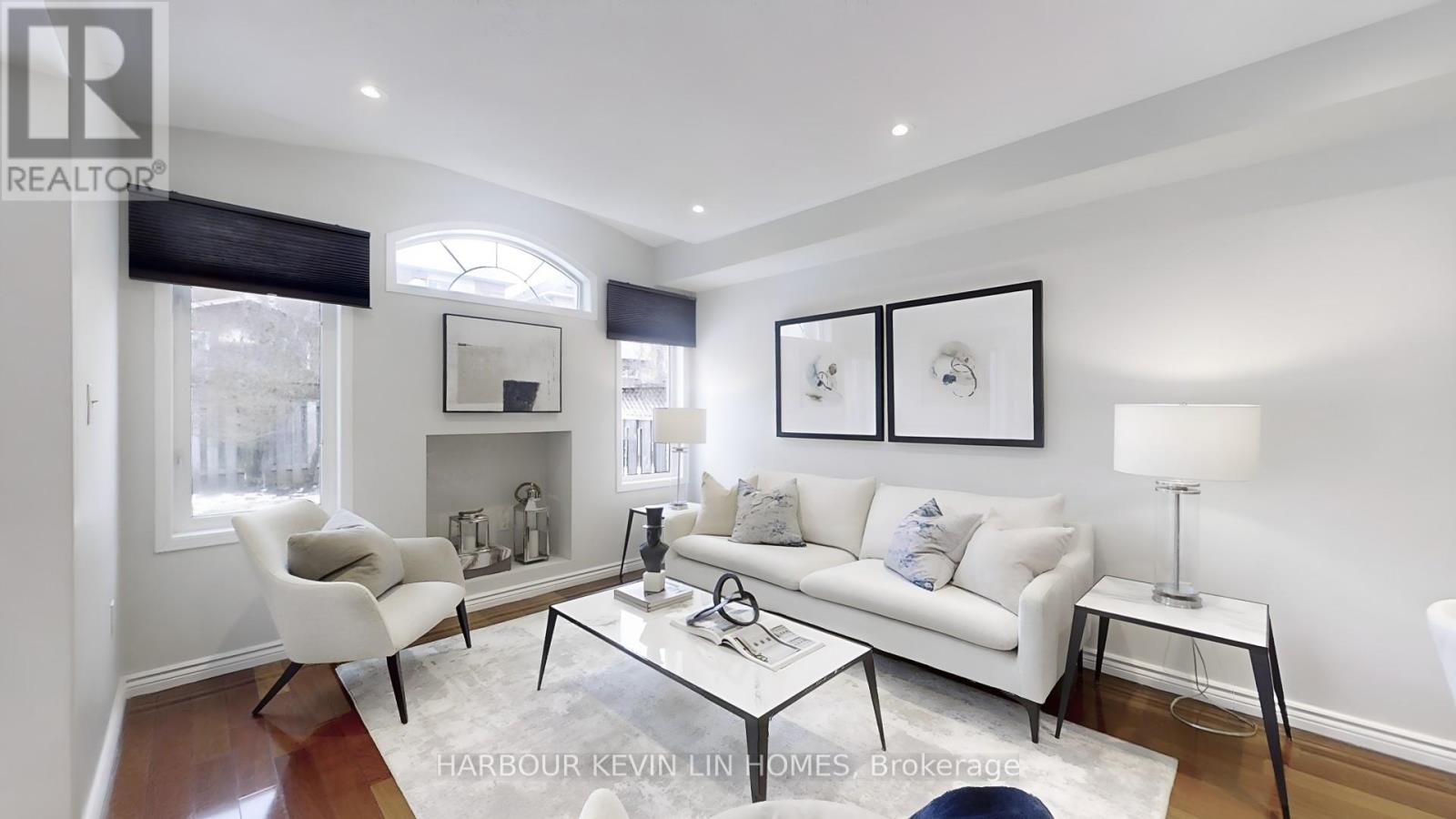 Photo 23 of 8 Hacienda Drive, Richmond Hill ON