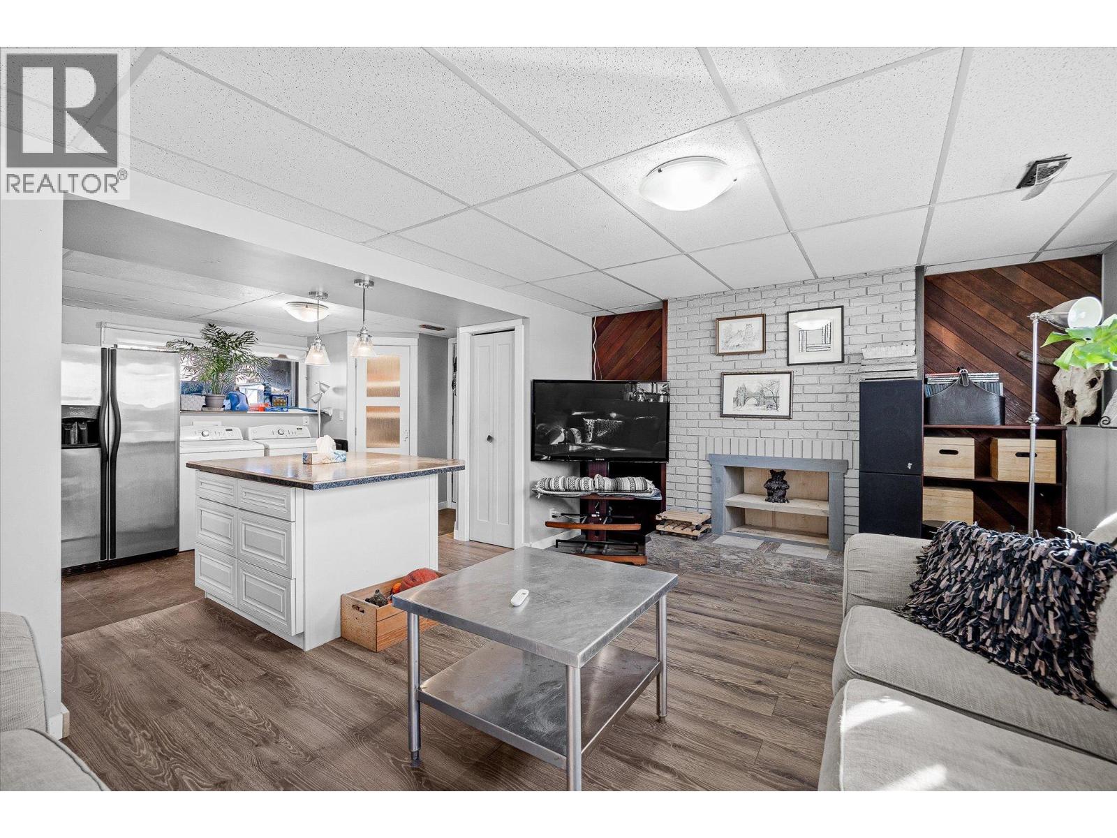  970 Tamarack Drive, Kelowna