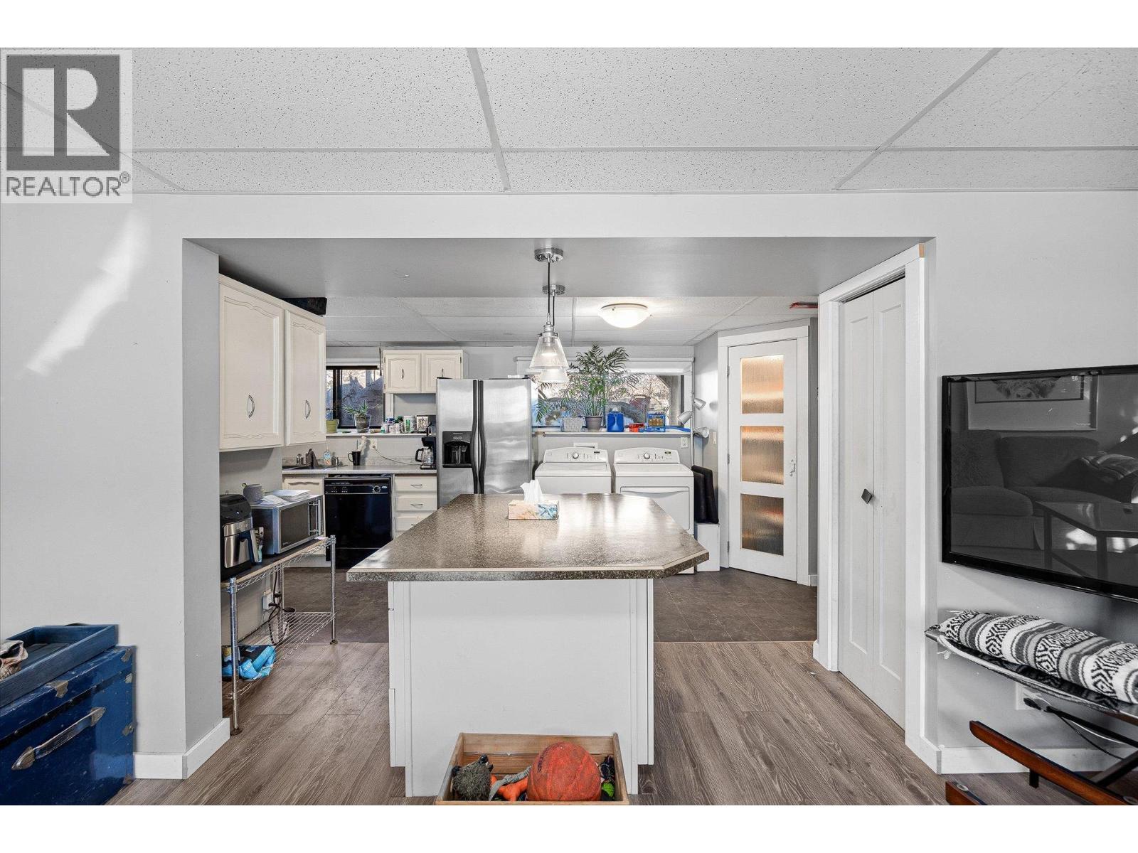  970 Tamarack Drive, Kelowna