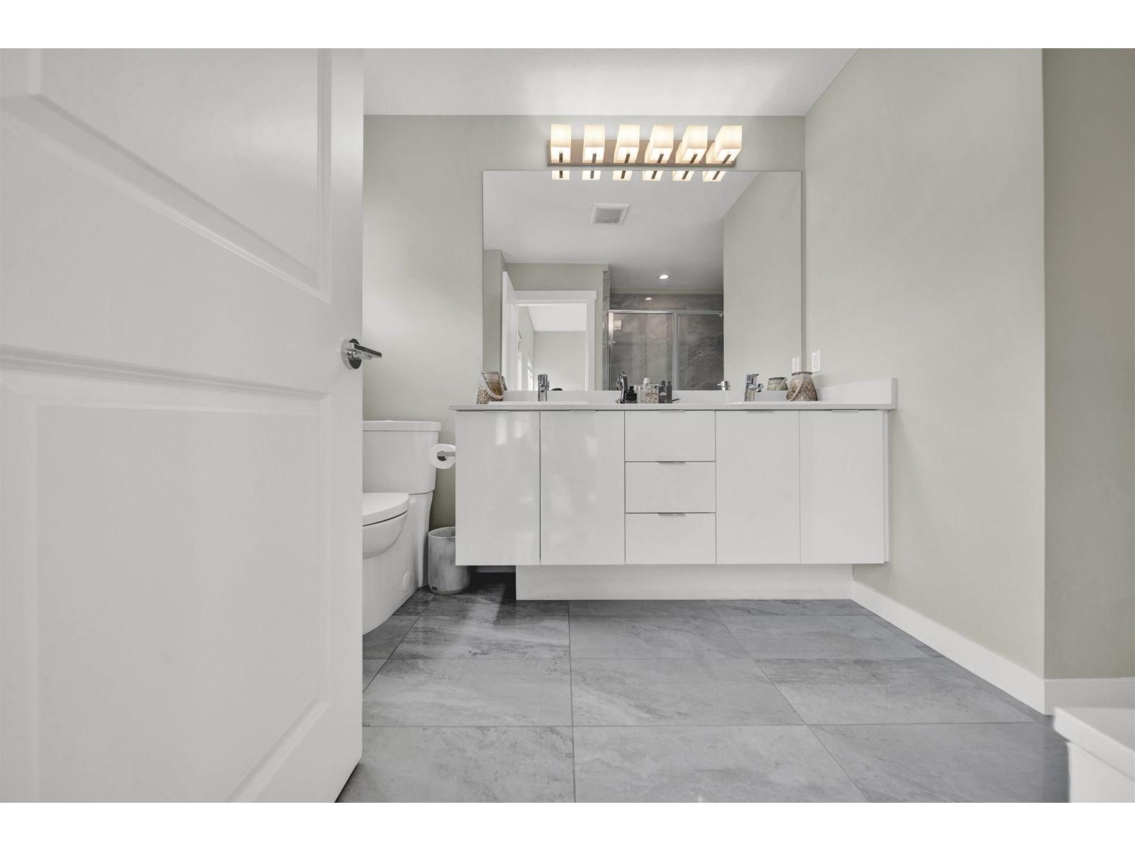 Photo 25 of 147 15111 Edmund Drive, Surrey BC