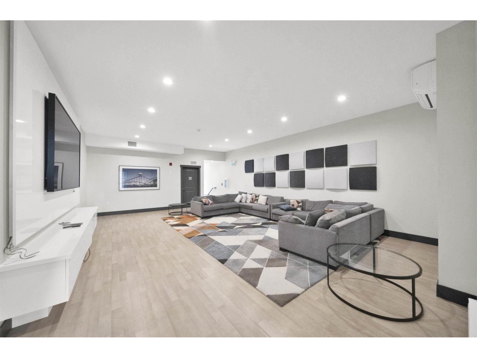 Photo 18 of 147 15111 Edmund Drive, Surrey BC