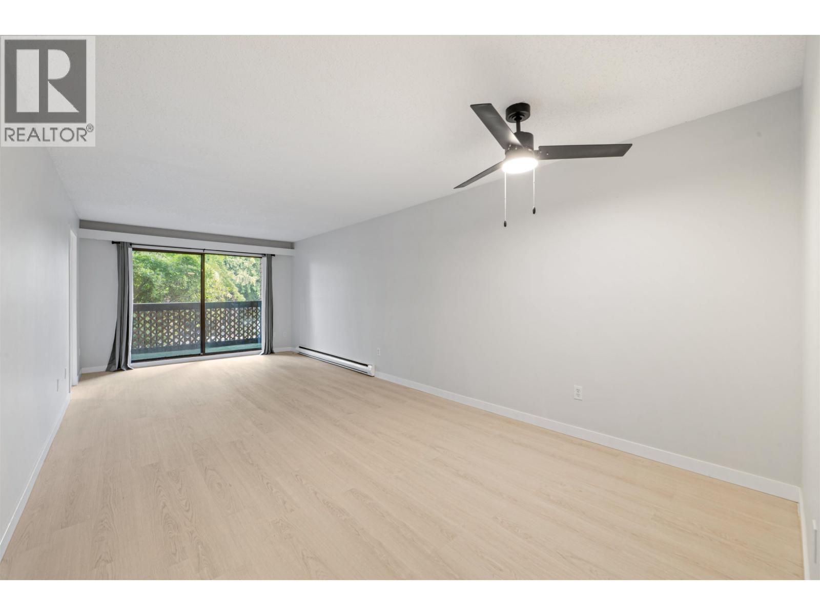 Photo 6 of 105 37 Agnes Street, New Westminster BC