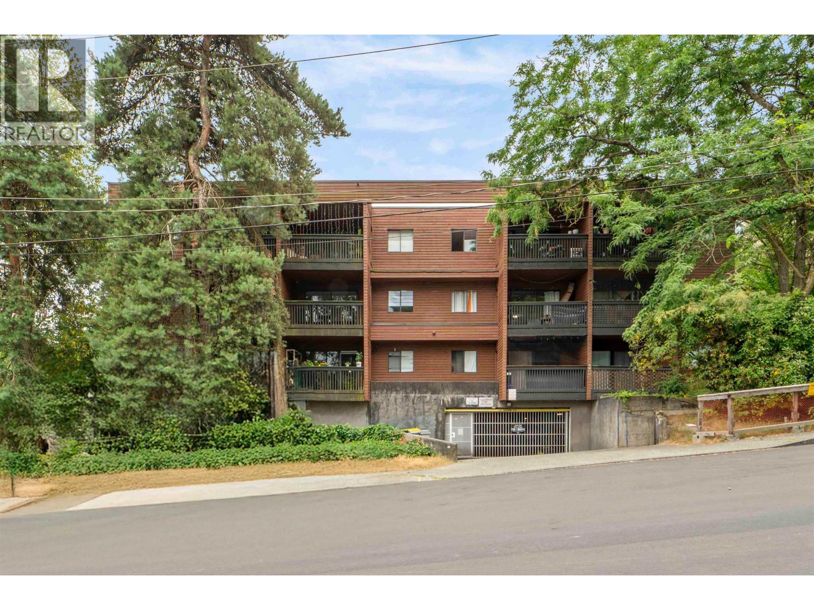 Photo 2 of 105 37 Agnes Street, New Westminster BC