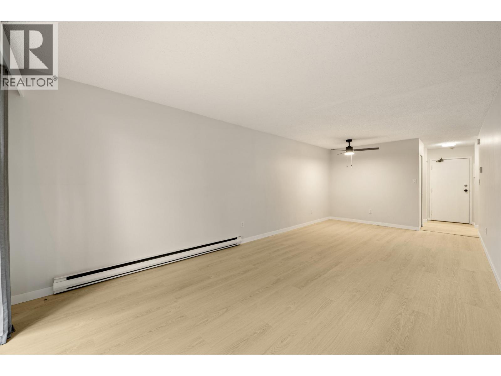 Photo 5 of 105 37 Agnes Street, New Westminster BC