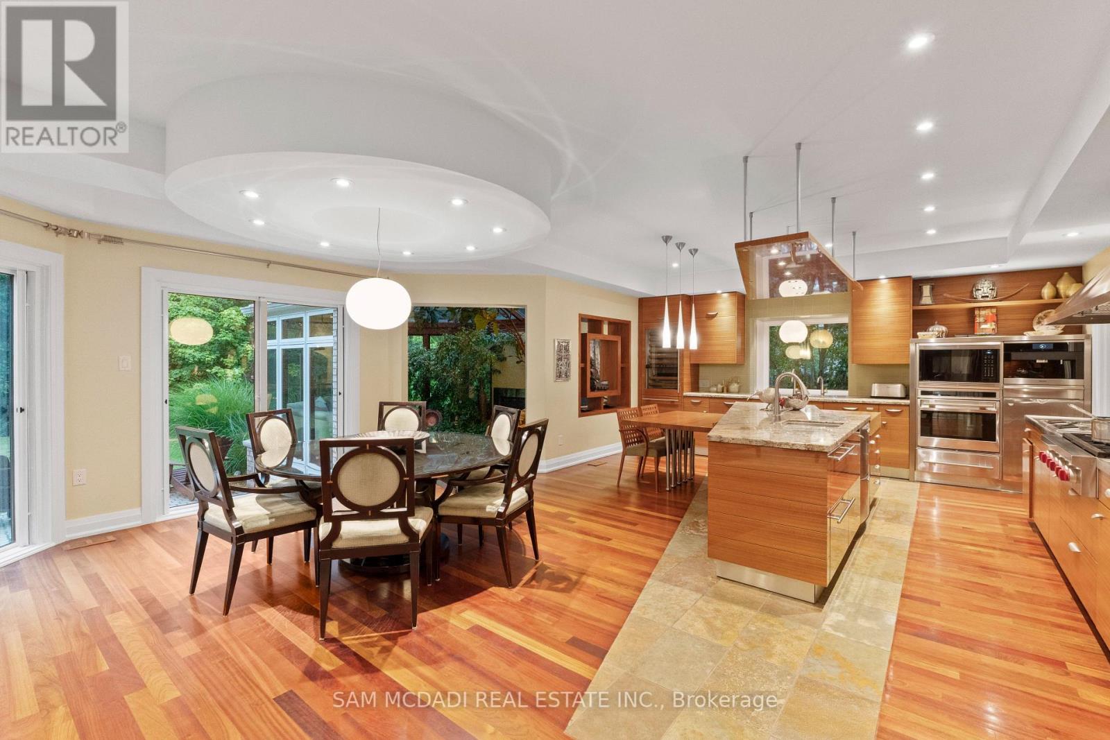 Photo 9 of 5270 Tiffany Court, Mississauga ON