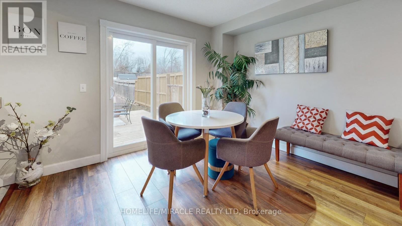 Photo 38 of 126 Mowat Crescent, Halton Hills ON