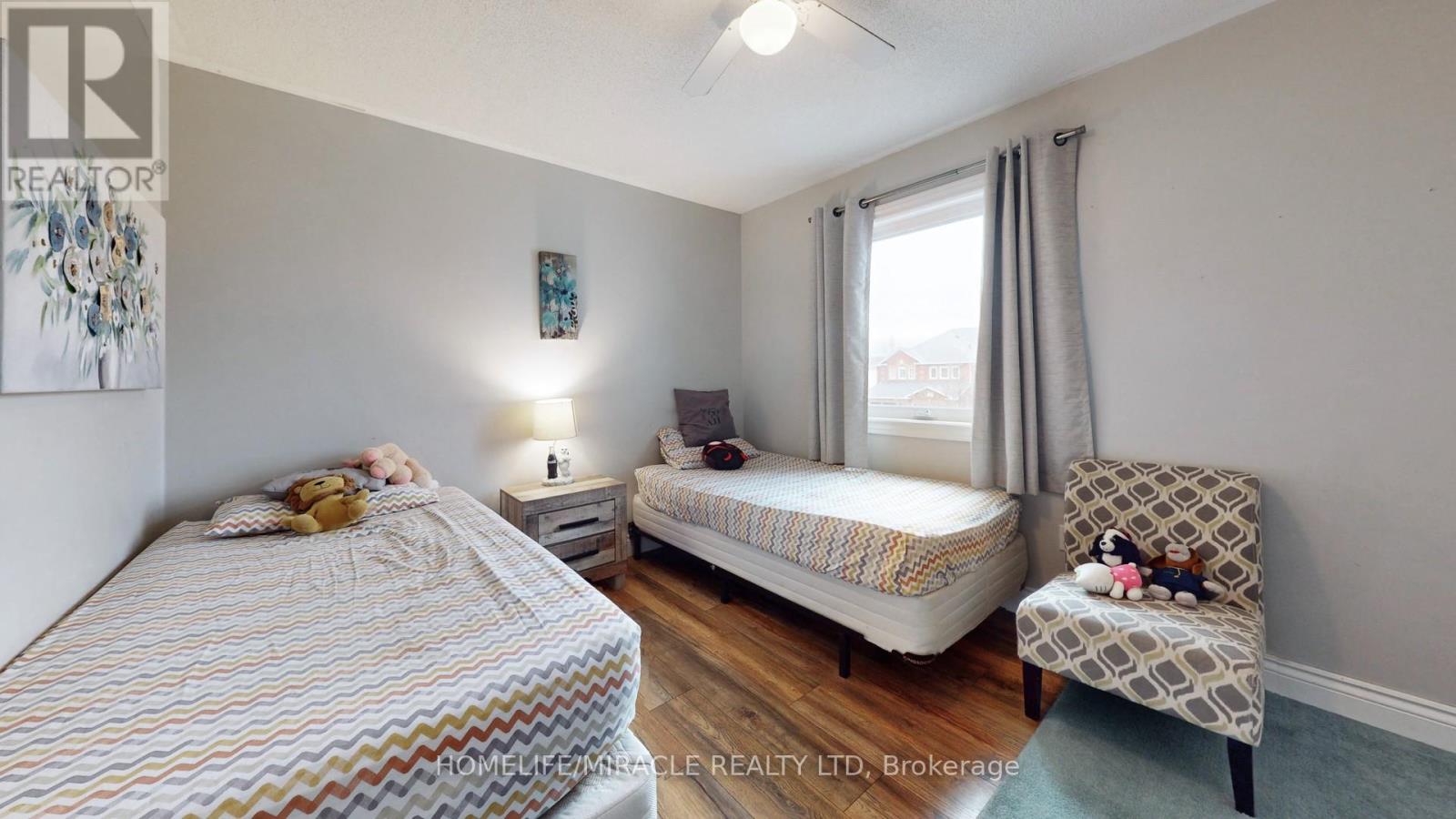 Photo 49 of 126 Mowat Crescent, Halton Hills ON