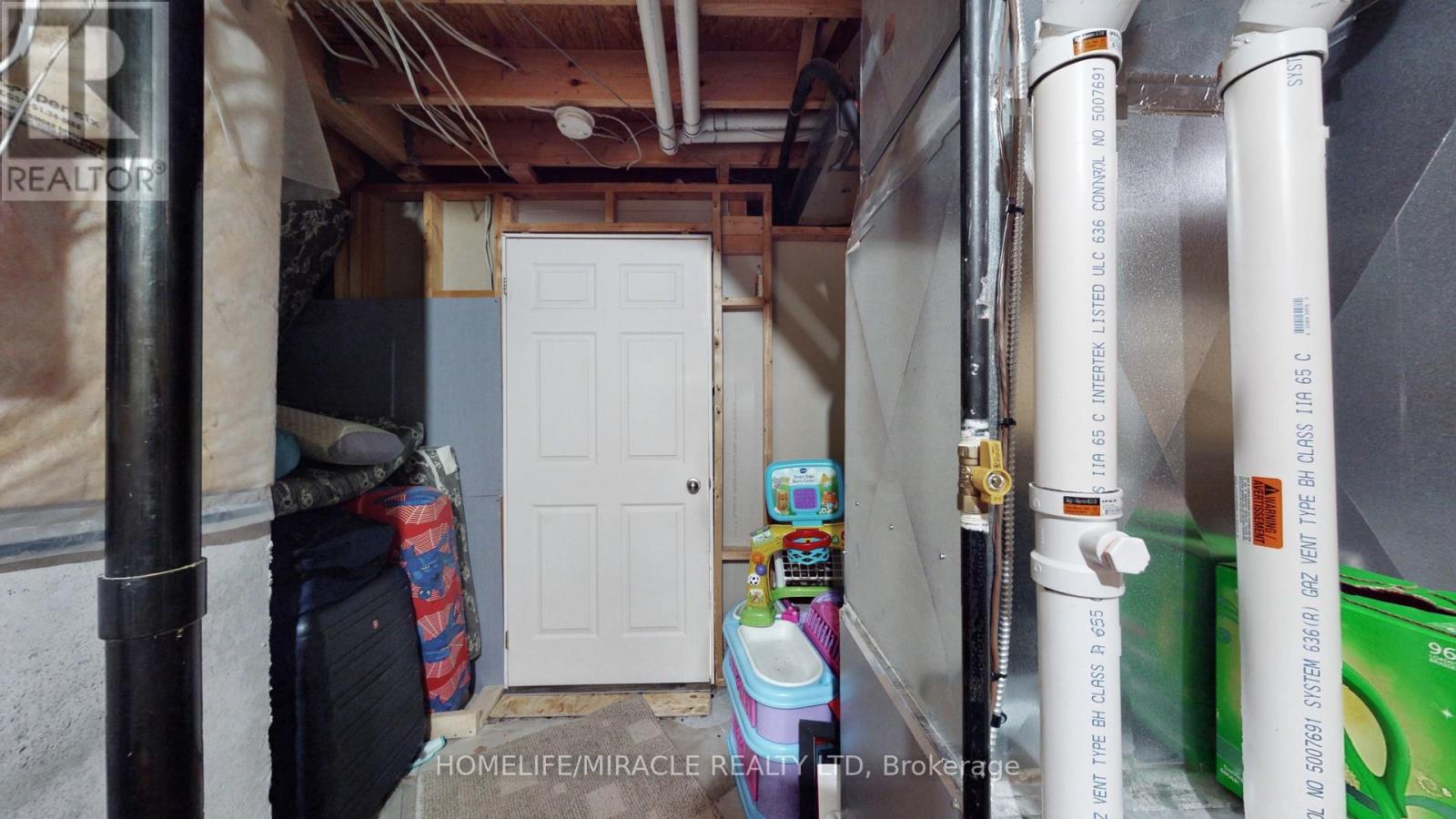 Photo 28 of 126 Mowat Crescent, Halton Hills ON