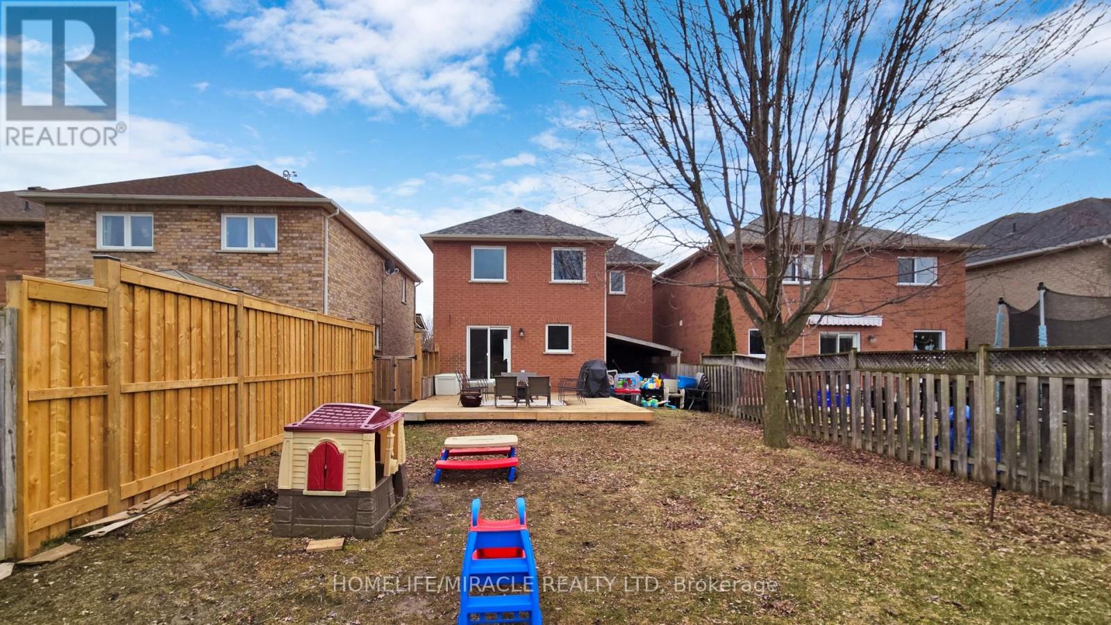 Photo 24 of 126 Mowat Crescent, Halton Hills ON