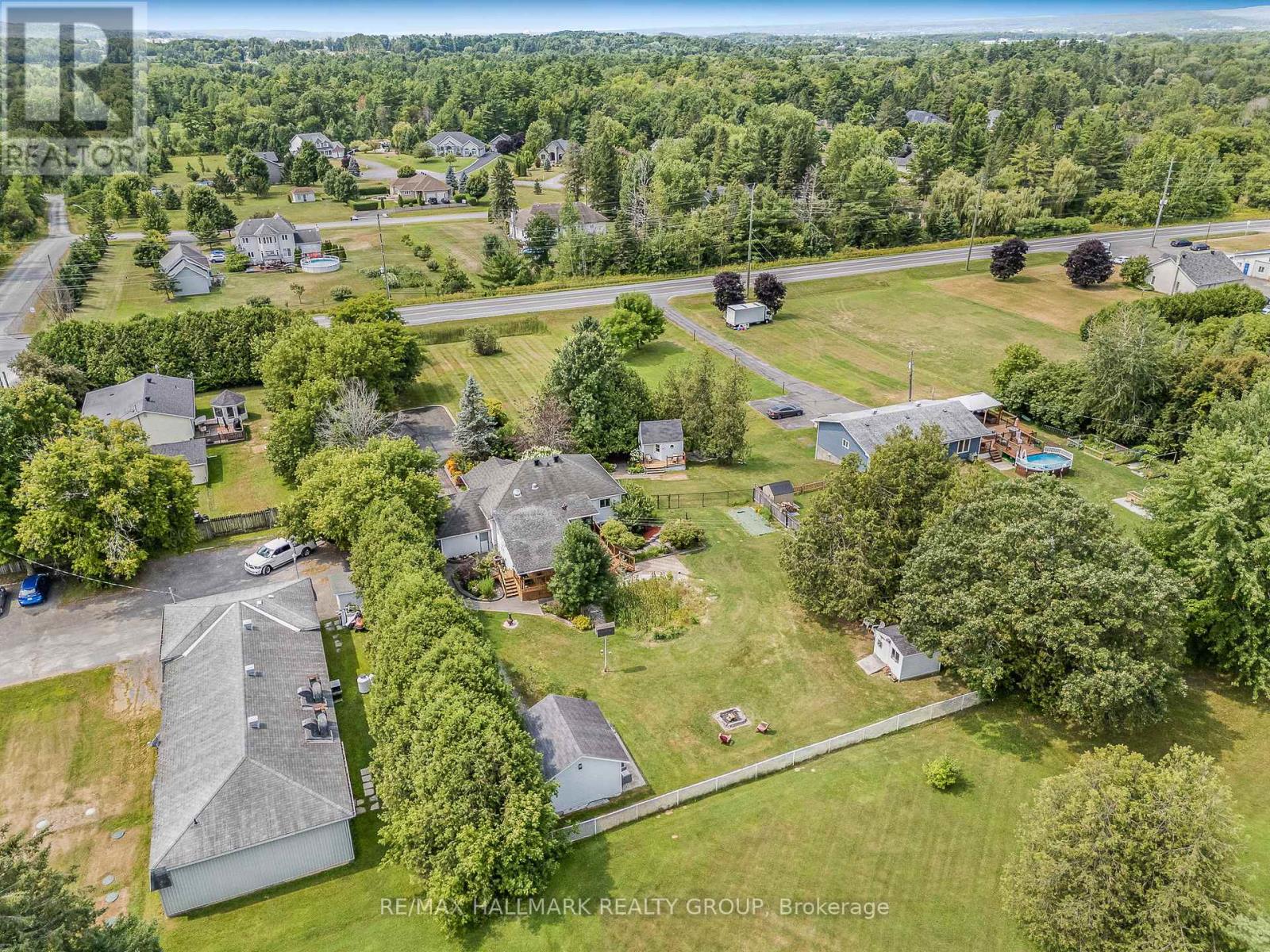 Photo 8 of 565 Landry Street, Clarencerockland ON