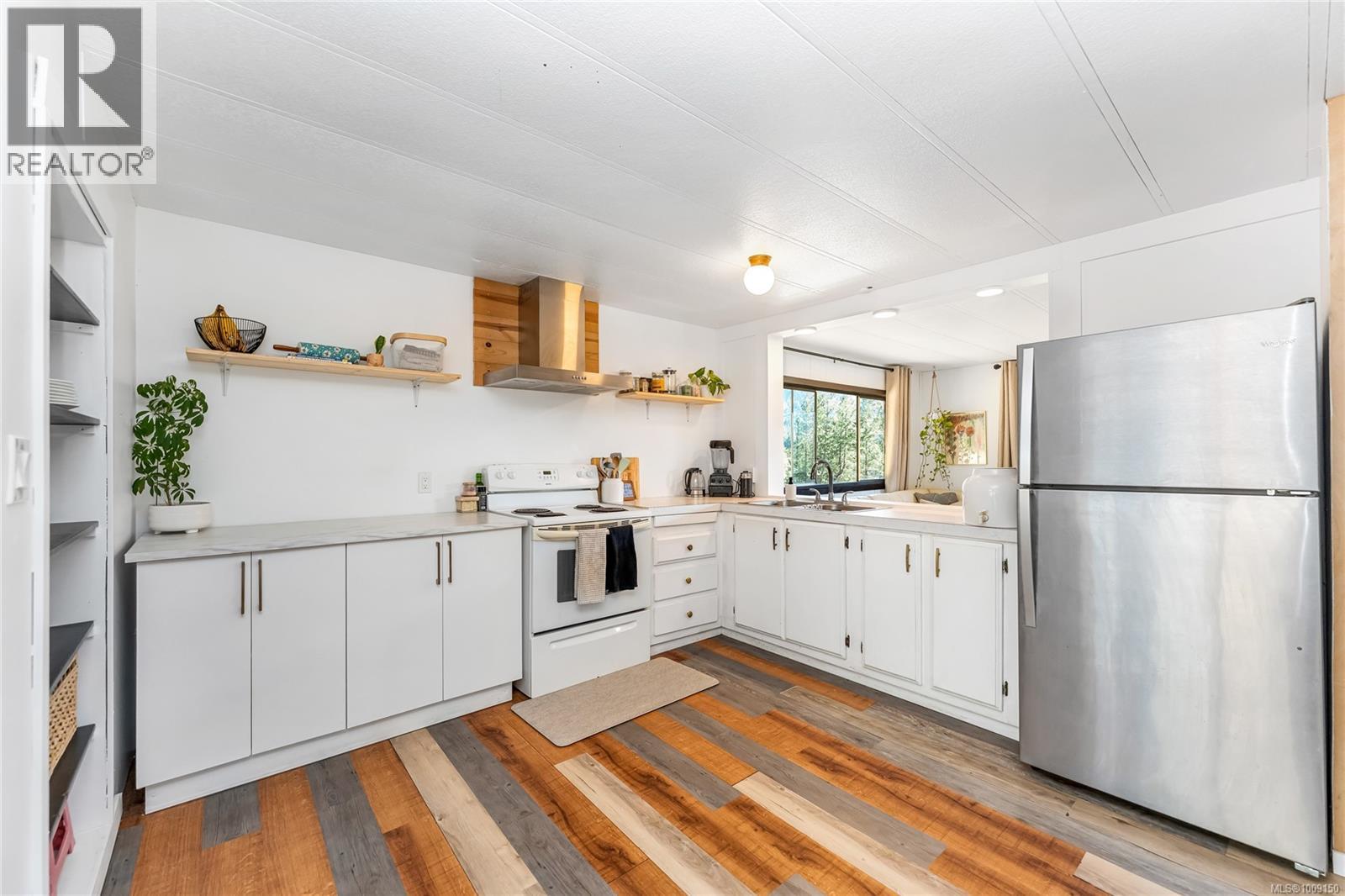 120 Booth Canal Rd, Salt Spring