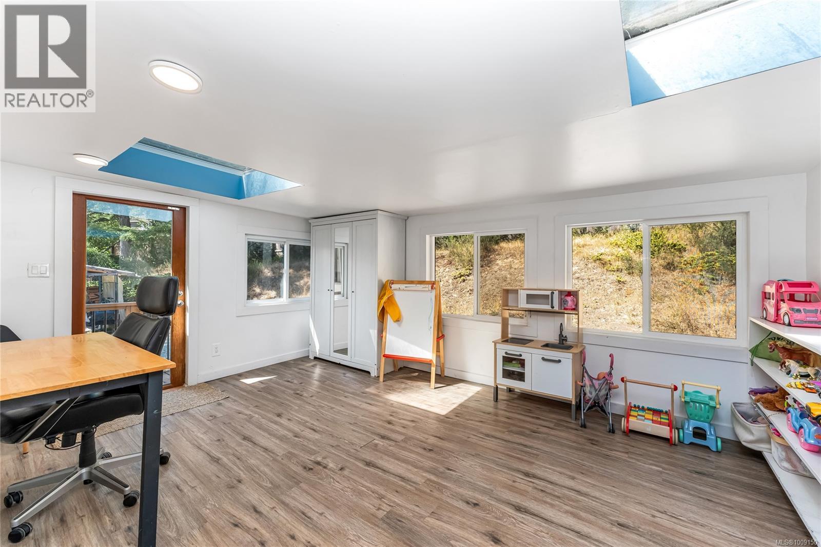 120 Booth Canal Rd, Salt Spring