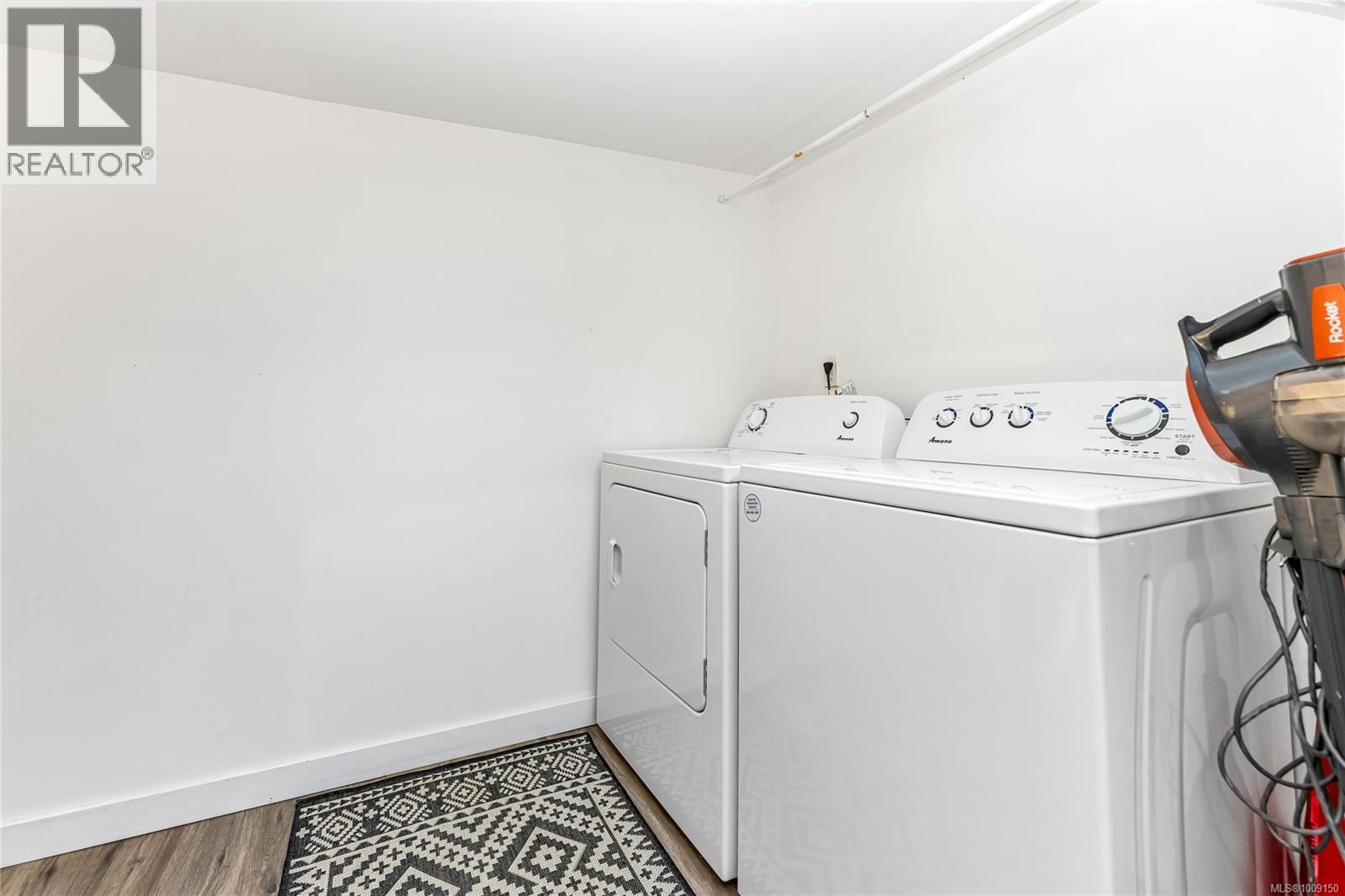 120 Booth Canal Rd, Salt Spring